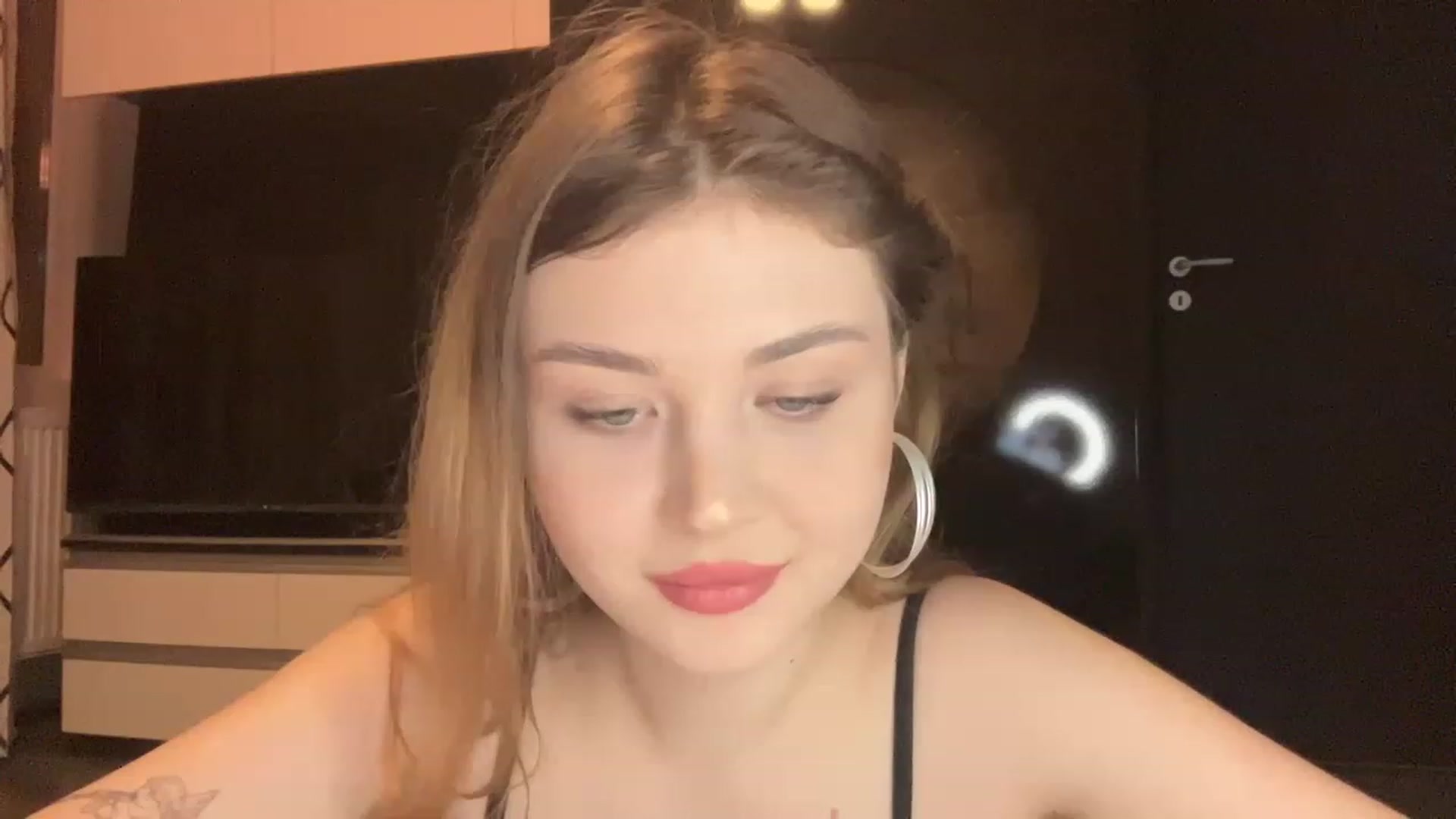 Gallery image thumbnail from Cassiopeeia's myfreecams stream on, 01/26/2023, 19:59 image 11 of 20