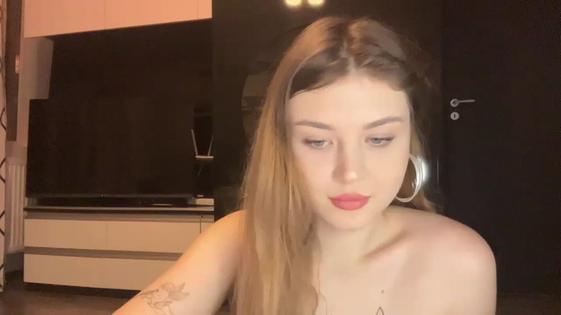 Gallery image thumbnail from Cassiopeeia's myfreecams stream on, 01/26/2023, 19:59 image 9 of 20
