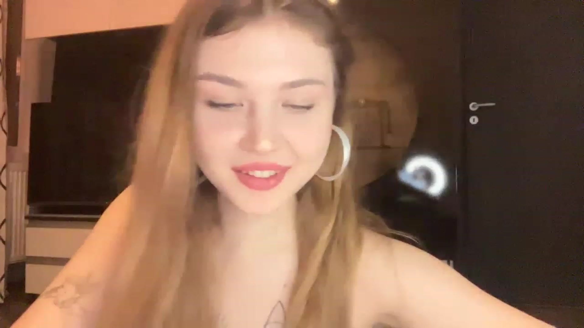 Gallery image thumbnail from Cassiopeeia's myfreecams stream on, 01/26/2023, 19:59 image 19 of 20
