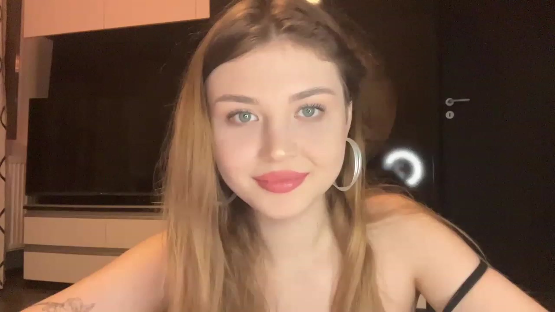 Gallery image thumbnail from Cassiopeeia's myfreecams stream on, 01/26/2023, 19:59 image 3 of 20