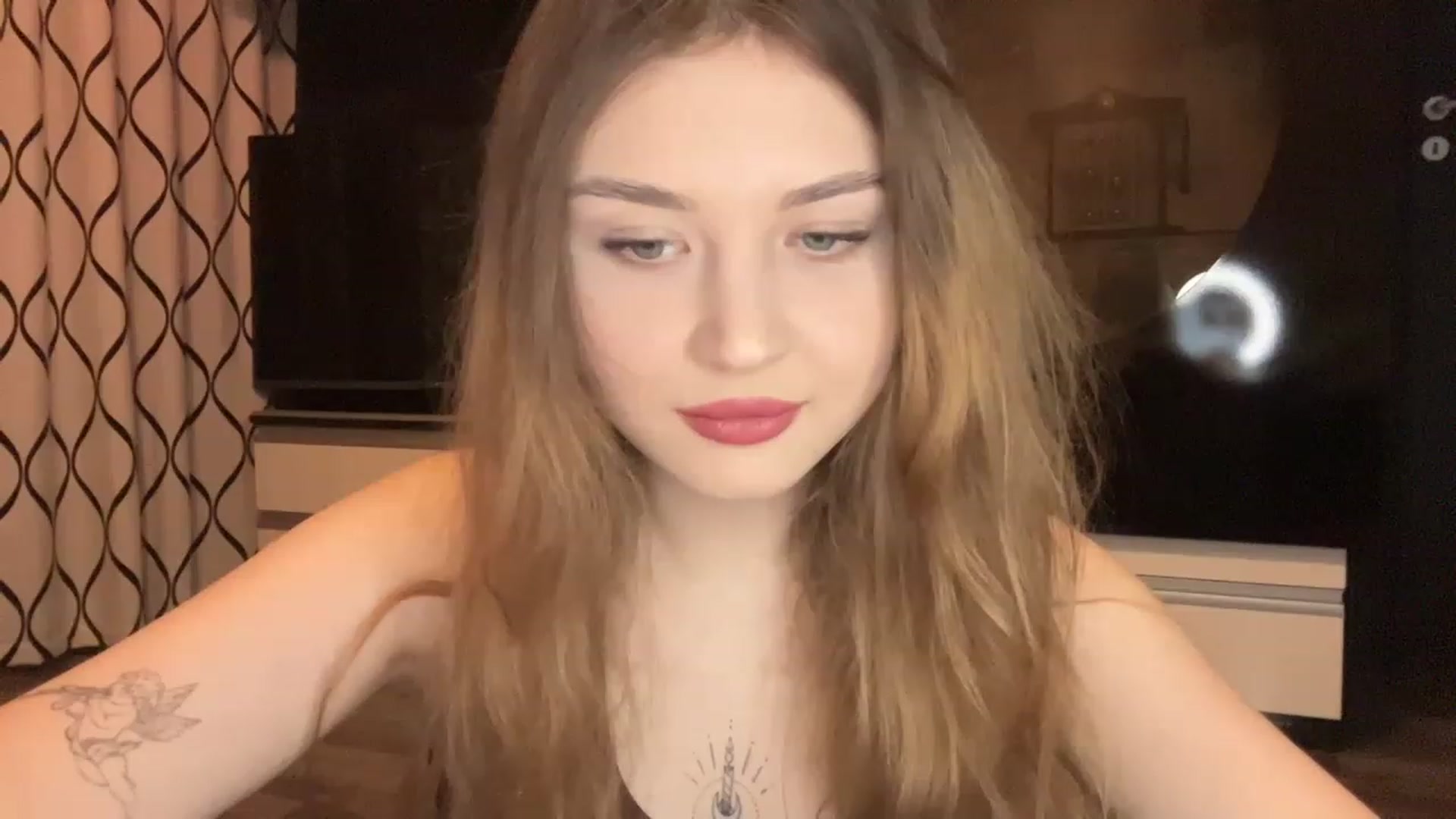 Gallery image thumbnail from Cassiopeeia's myfreecams stream on, 01/28/2023, 17:52 image 2 of 20