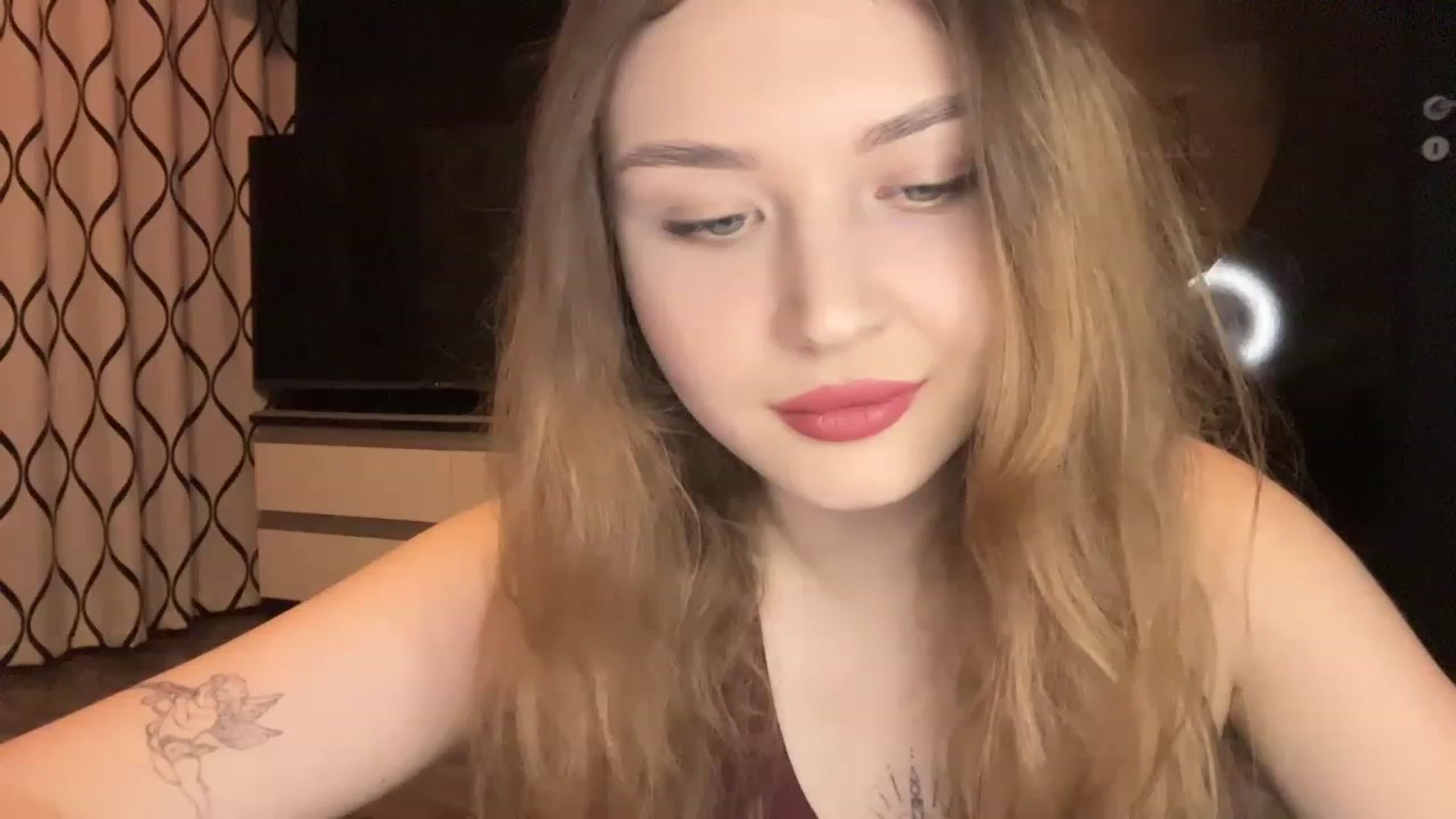 Gallery image thumbnail from Cassiopeeia's myfreecams stream on, 01/28/2023, 17:52 image 4 of 20