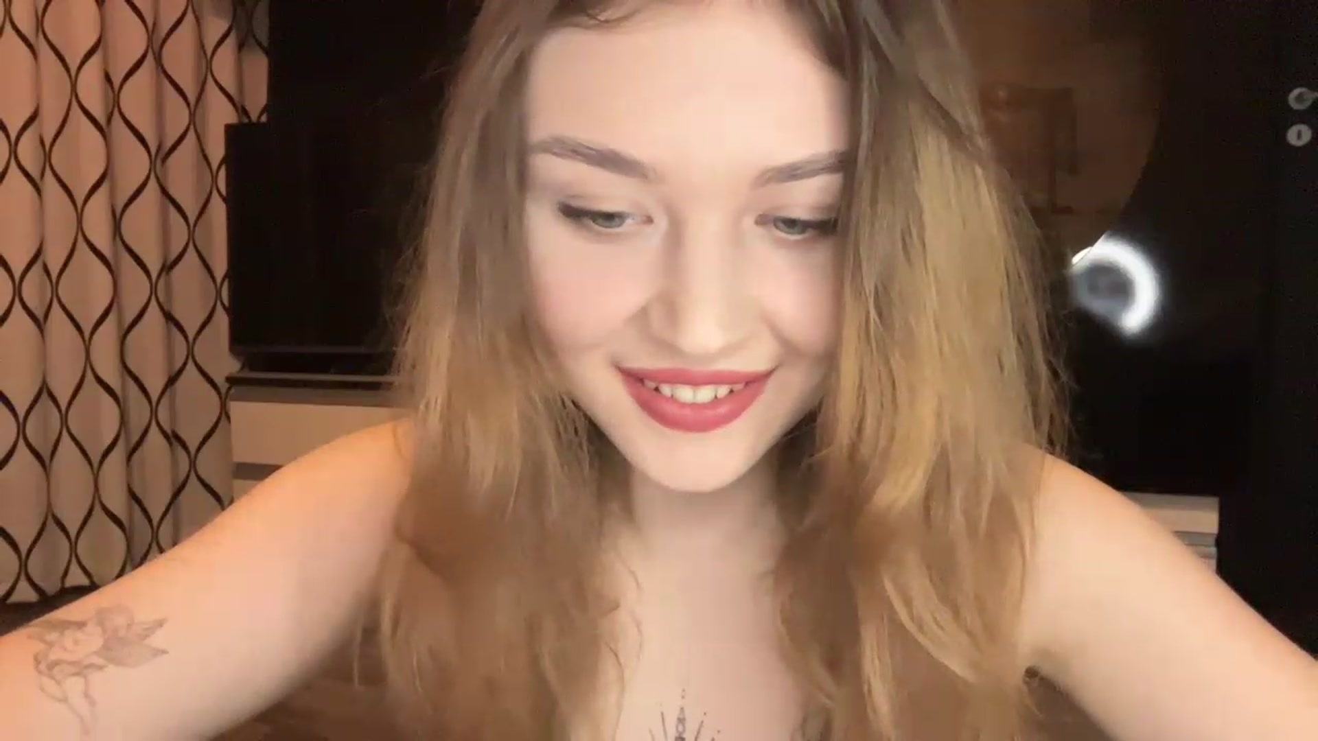 Gallery image thumbnail from Cassiopeeia's myfreecams stream on, 01/28/2023, 17:52 image 15 of 20