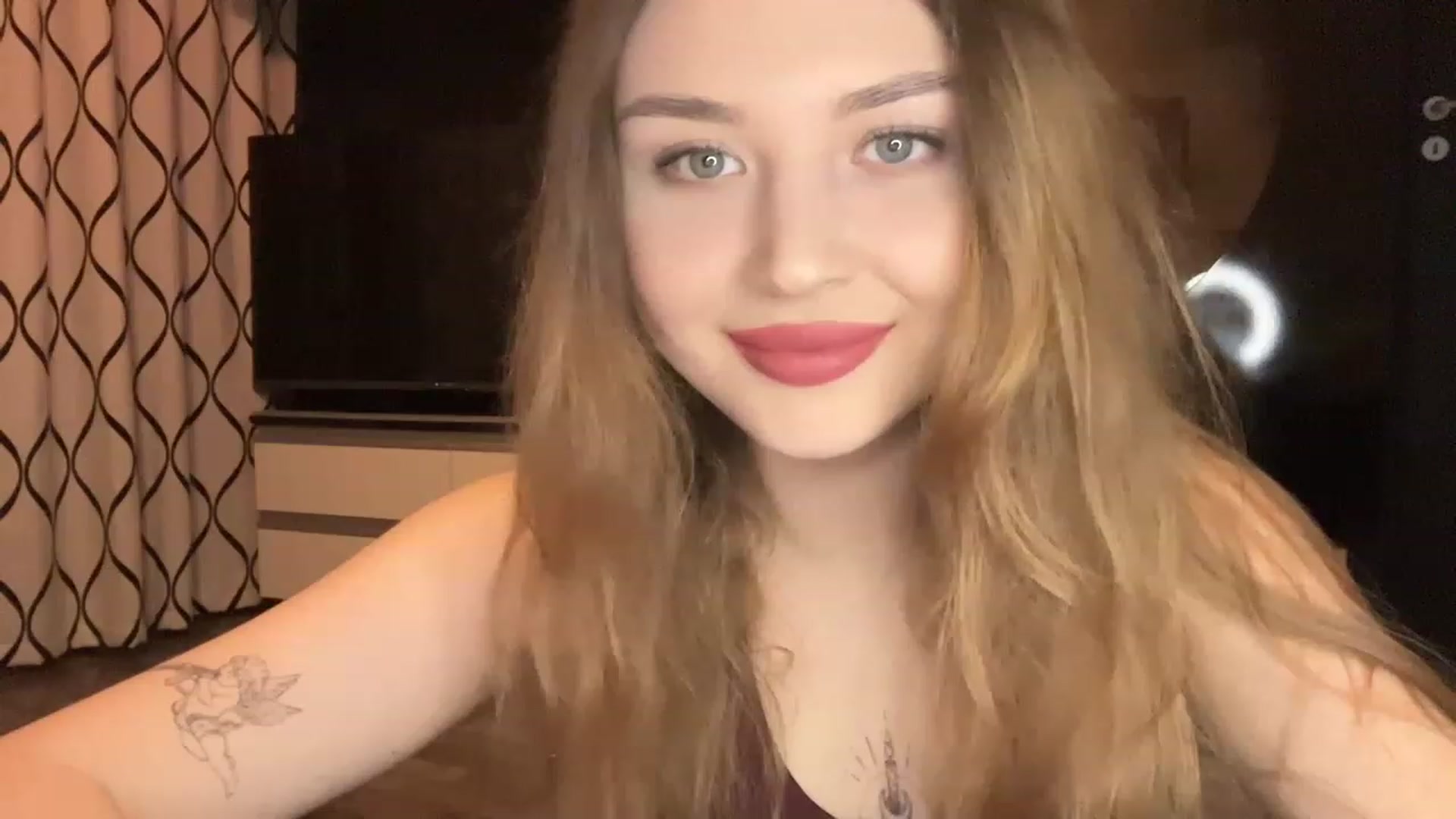 Gallery image thumbnail from Cassiopeeia's myfreecams stream on, 01/28/2023, 17:52 image 6 of 20