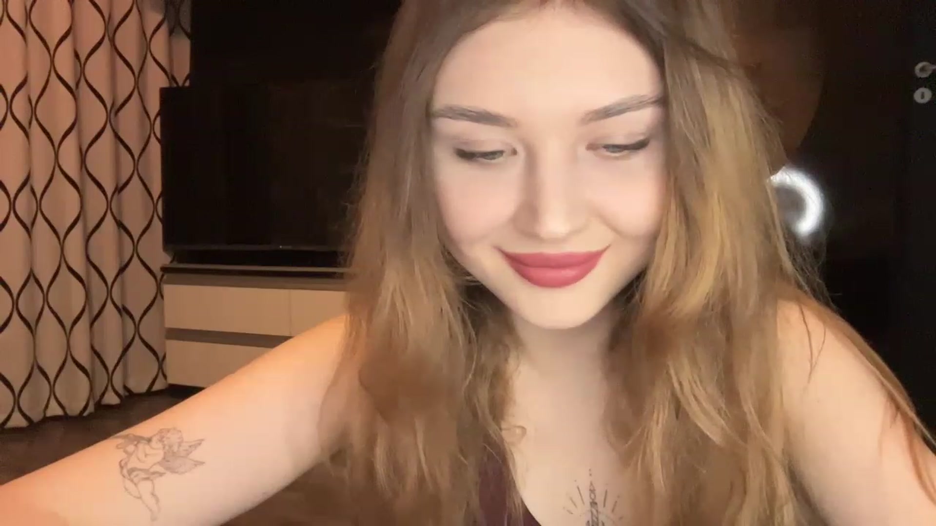 Gallery image thumbnail from Cassiopeeia's myfreecams stream on, 01/28/2023, 17:52 image 9 of 20