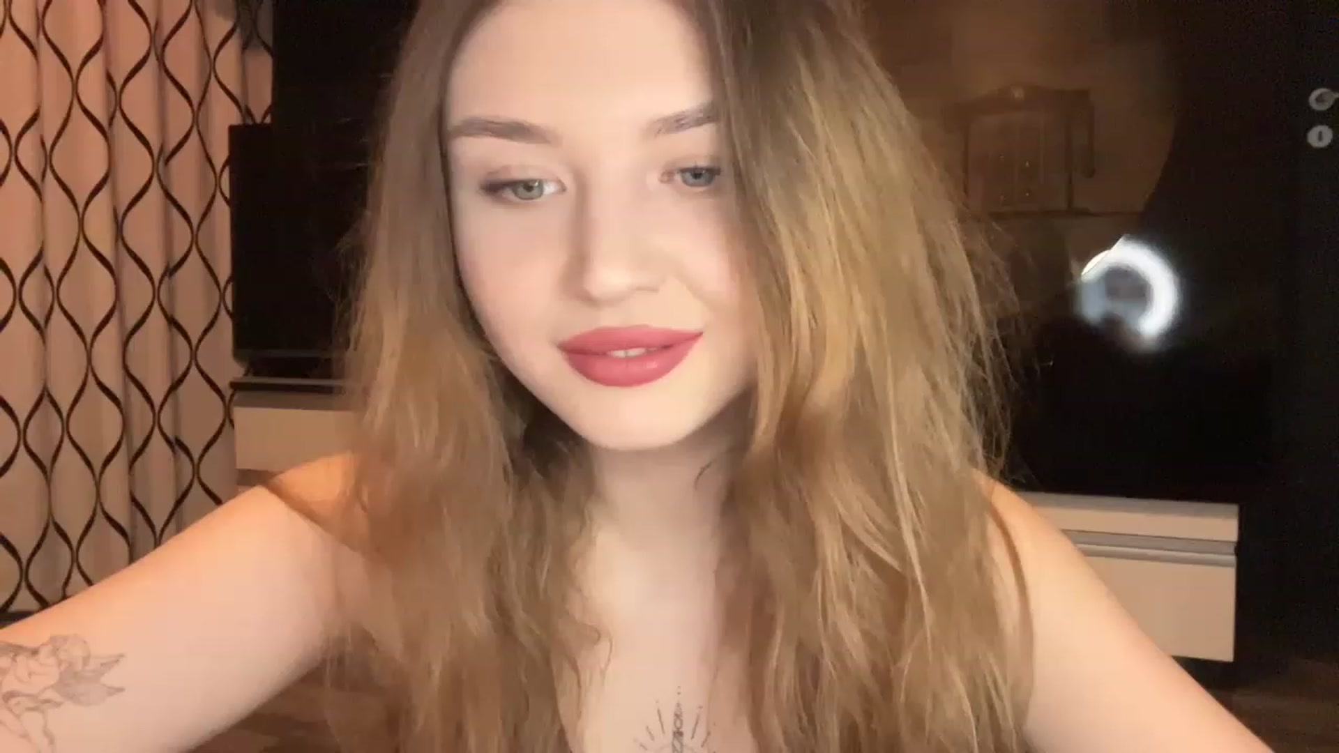 Gallery image thumbnail from Cassiopeeia's myfreecams stream on, 01/28/2023, 17:52 image 1 of 20