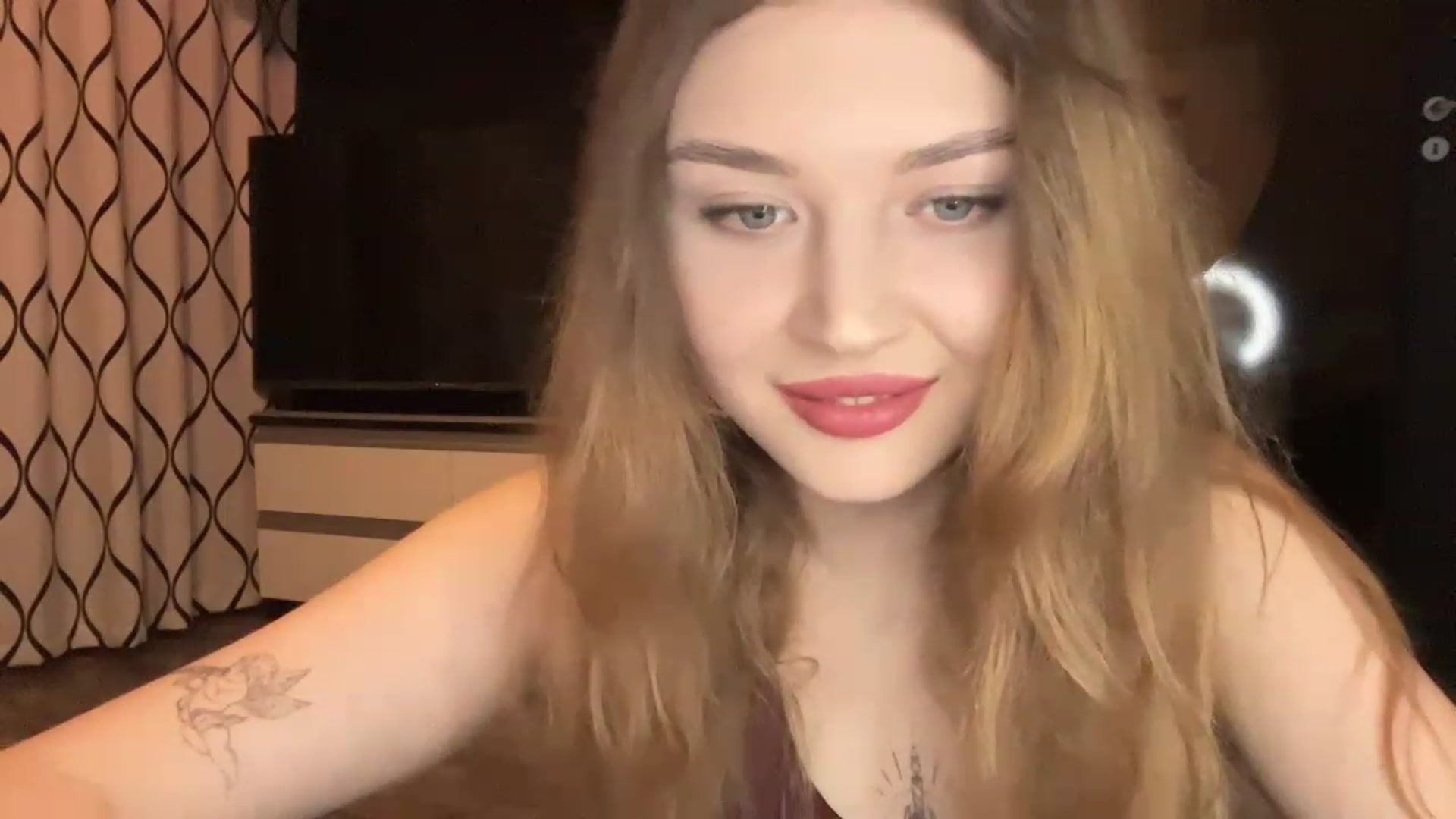 Gallery image thumbnail from Cassiopeeia's myfreecams stream on, 01/28/2023, 17:52 image 10 of 20