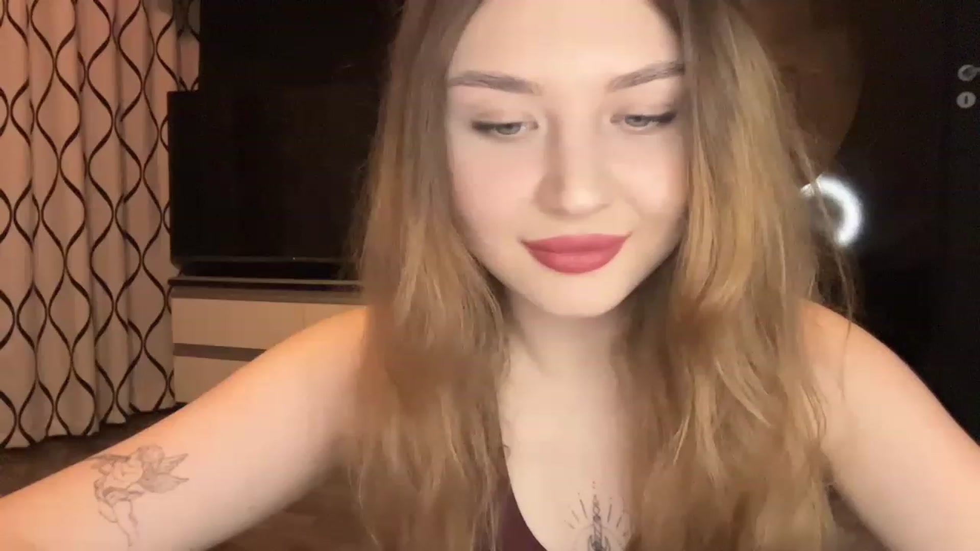 Gallery image thumbnail from Cassiopeeia's myfreecams stream on, 01/28/2023, 17:52 image 3 of 20