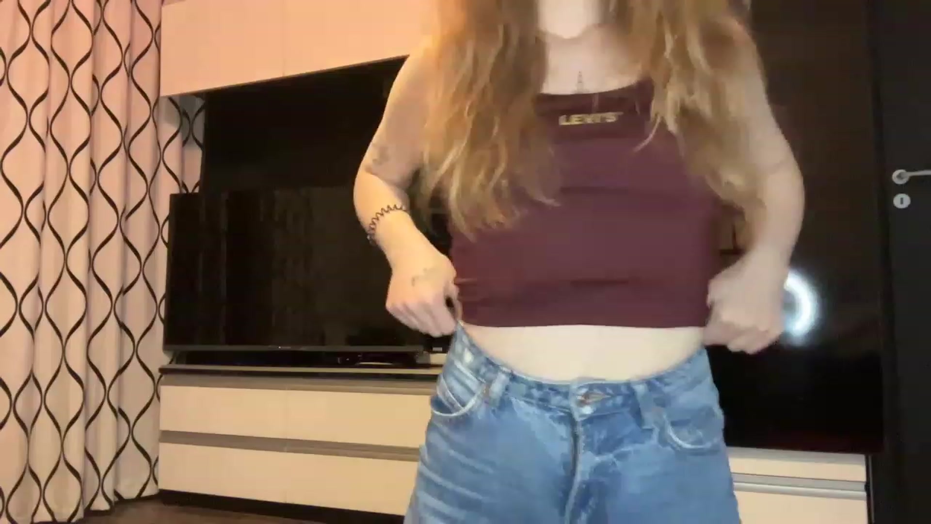 Gallery image thumbnail from Cassiopeeia's myfreecams stream on, 01/28/2023, 18:17 image 5 of 20