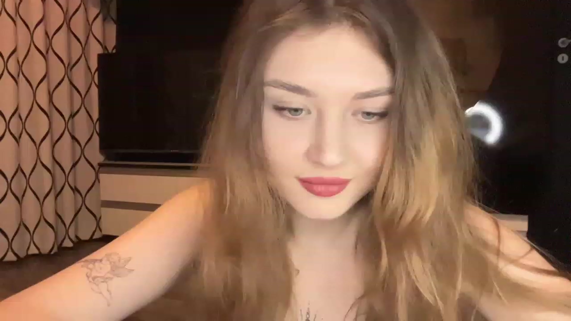 Gallery image thumbnail from Cassiopeeia's myfreecams stream on, 01/28/2023, 18:17 image 4 of 20