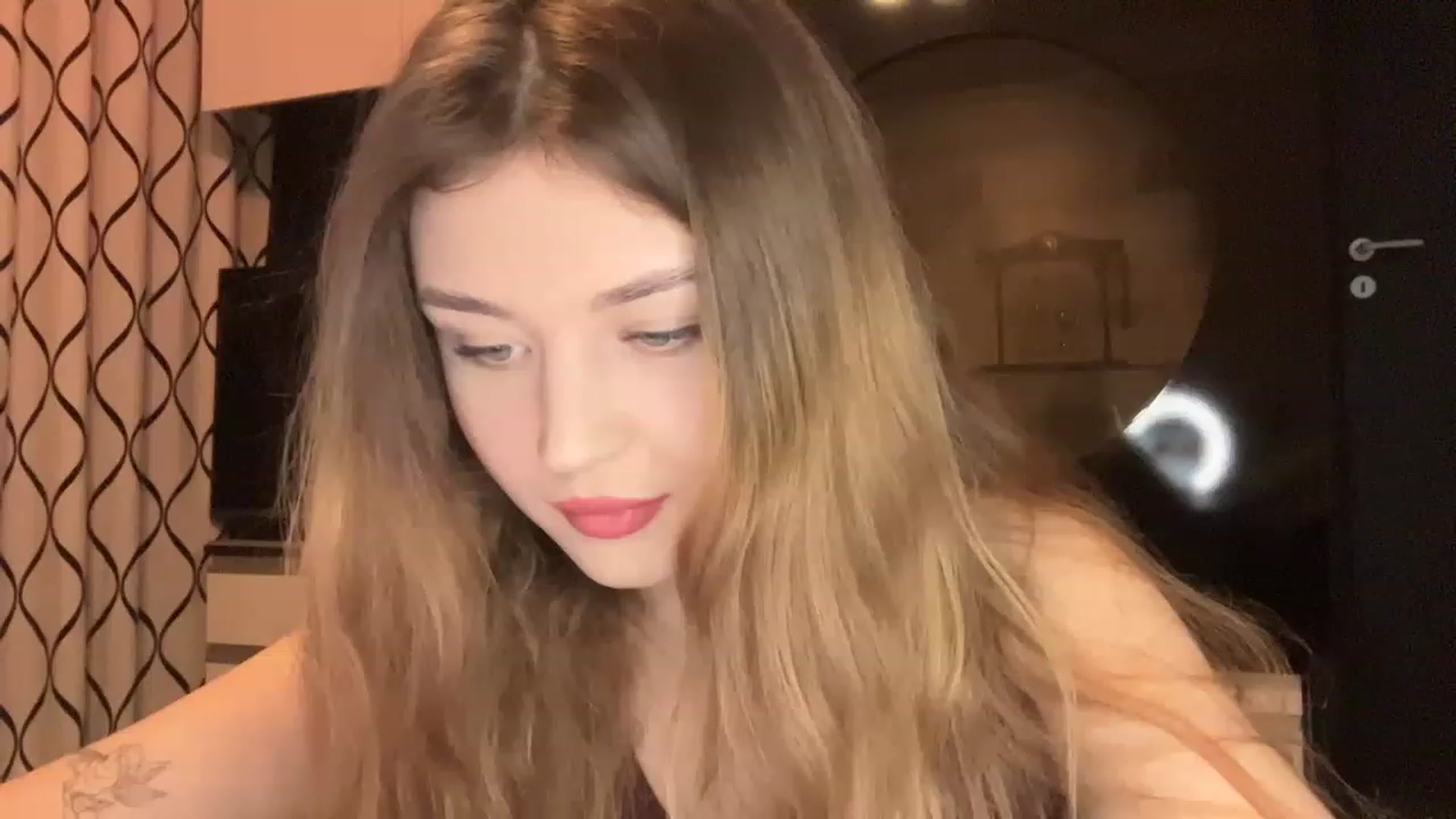 Gallery image thumbnail from Cassiopeeia's myfreecams stream on, 01/28/2023, 19:25 image 6 of 20