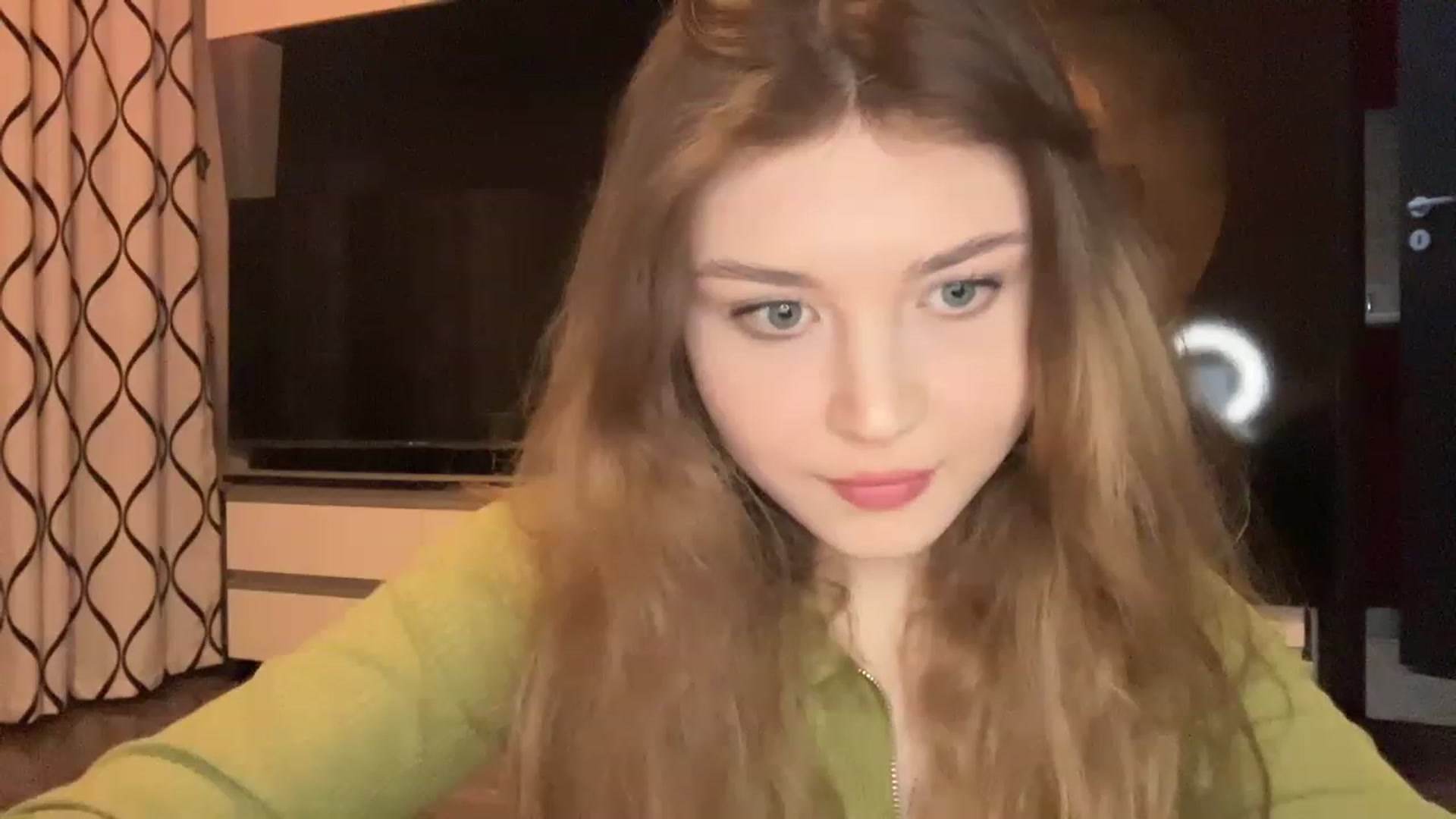 Gallery image thumbnail from Cassiopeeia's myfreecams stream on, 01/30/2023, 19:03 image 8 of 20