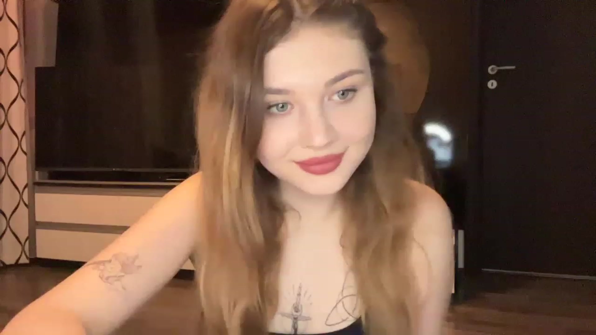 Gallery image thumbnail from Cassiopeeia's myfreecams stream on, 02/01/2023, 19:48 image 1 of 20