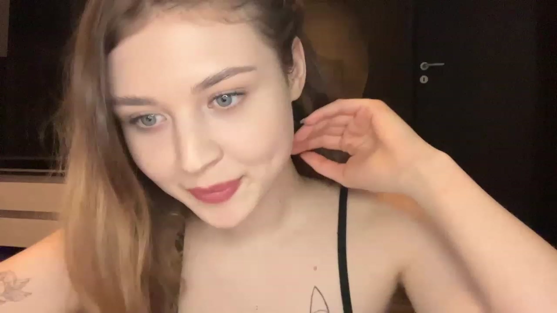 Gallery image thumbnail from Cassiopeeia's myfreecams stream on, 02/01/2023, 19:48 image 19 of 20