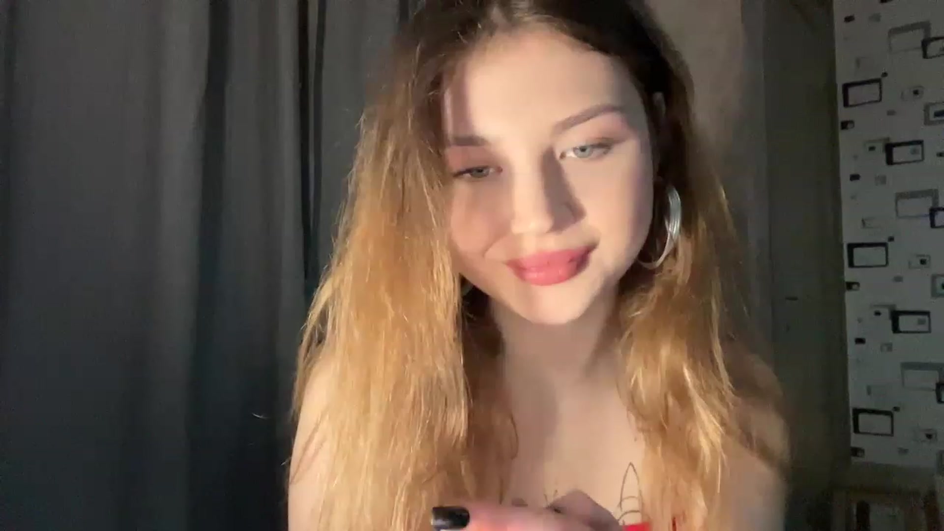 Gallery image thumbnail from Cassiopeeia's myfreecams stream on, 02/06/2023, 18:53 image 19 of 20