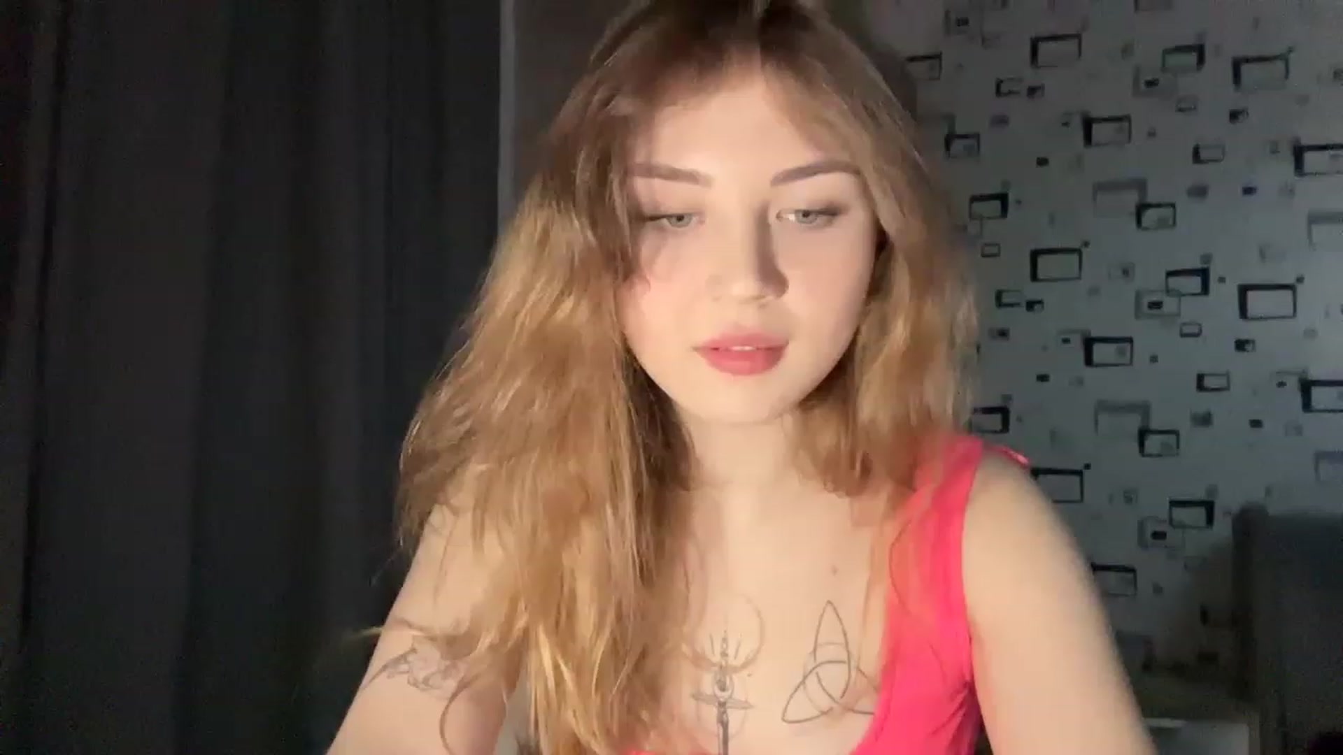 Gallery image thumbnail from Cassiopeeia's myfreecams stream on, 02/10/2023, 19:31 image 16 of 20