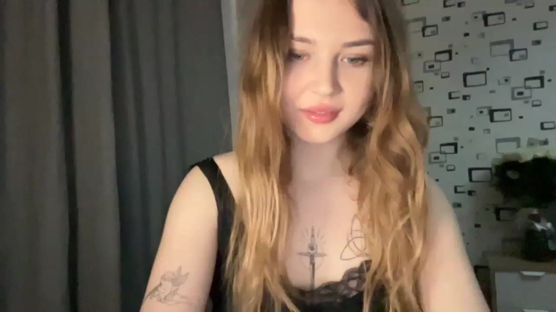 Gallery image thumbnail from Cassiopeeia's myfreecams stream on, 02/13/2023, 19:08 image 10 of 20