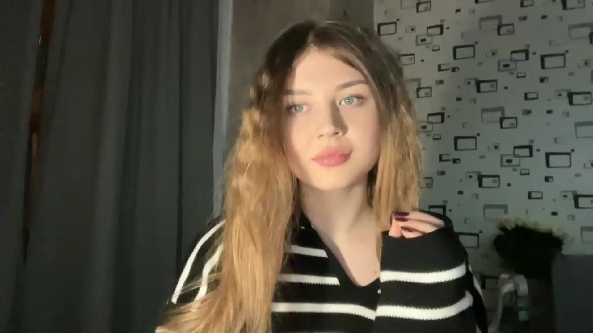 Gallery image thumbnail from Cassiopeeia's myfreecams stream on, 02/14/2023, 19:03 image 2 of 20