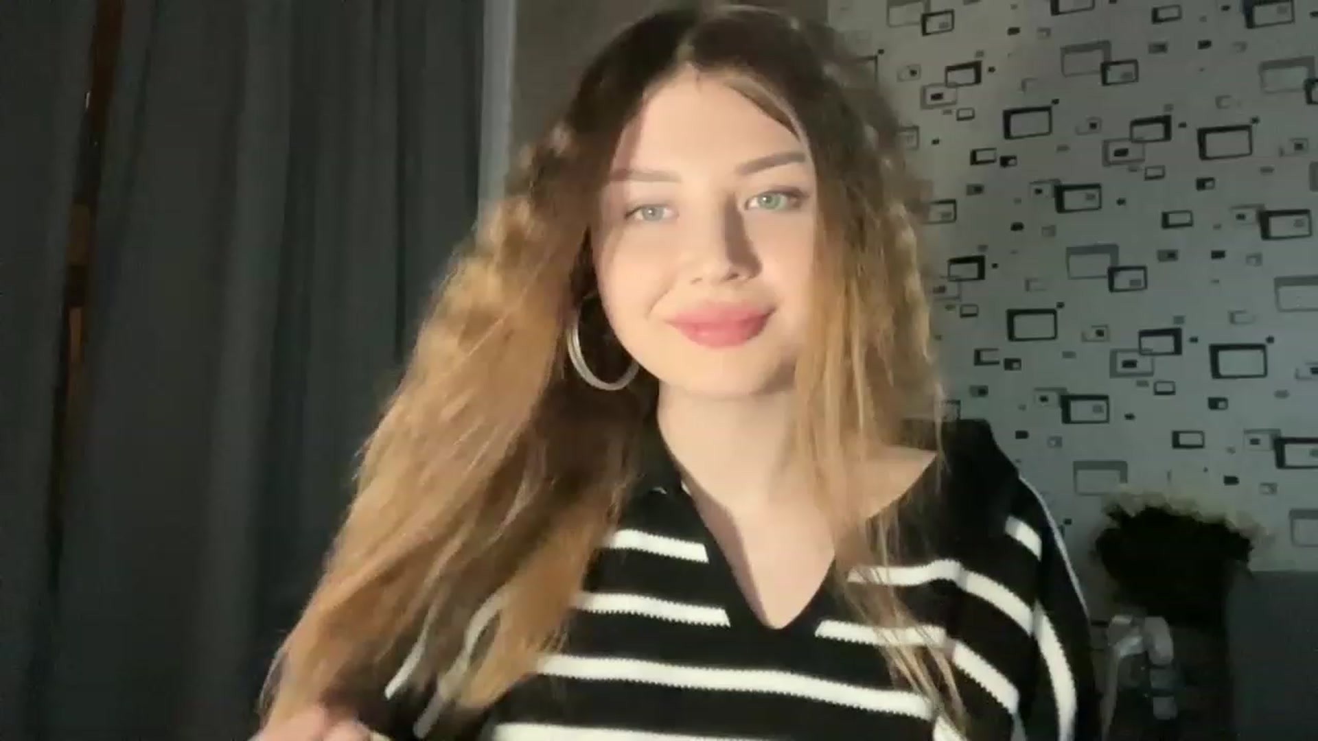 Gallery image thumbnail from Cassiopeeia's myfreecams stream on, 02/14/2023, 19:03 image 1 of 20