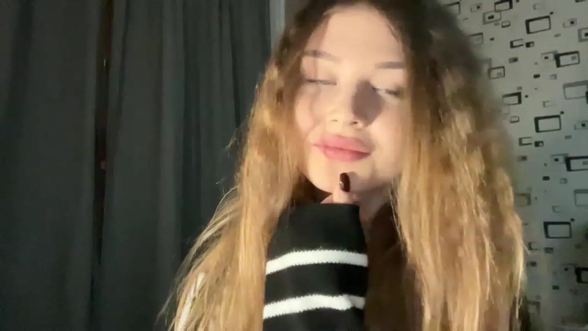 Gallery image thumbnail from Cassiopeeia's myfreecams stream on, 02/14/2023, 19:03 image 4 of 20