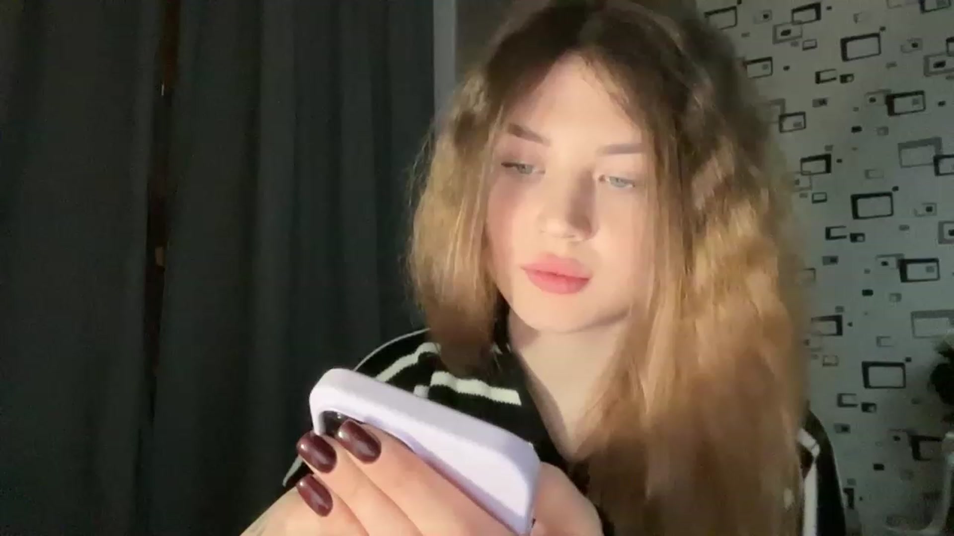 Gallery image thumbnail from Cassiopeeia's myfreecams stream on, 02/14/2023, 19:03 image 18 of 20