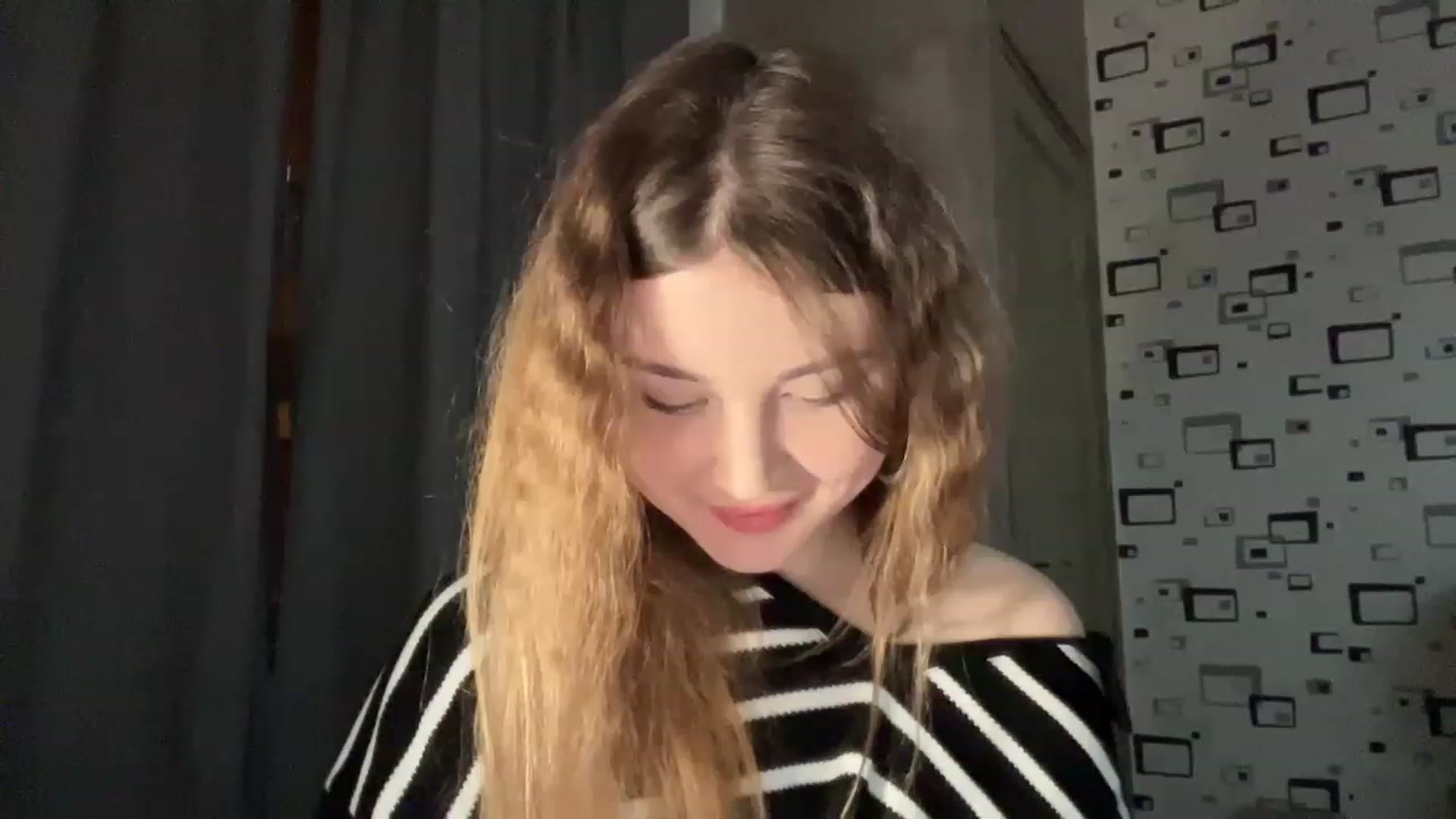 Gallery image thumbnail from Cassiopeeia's myfreecams stream on, 02/14/2023, 20:06 image 17 of 20