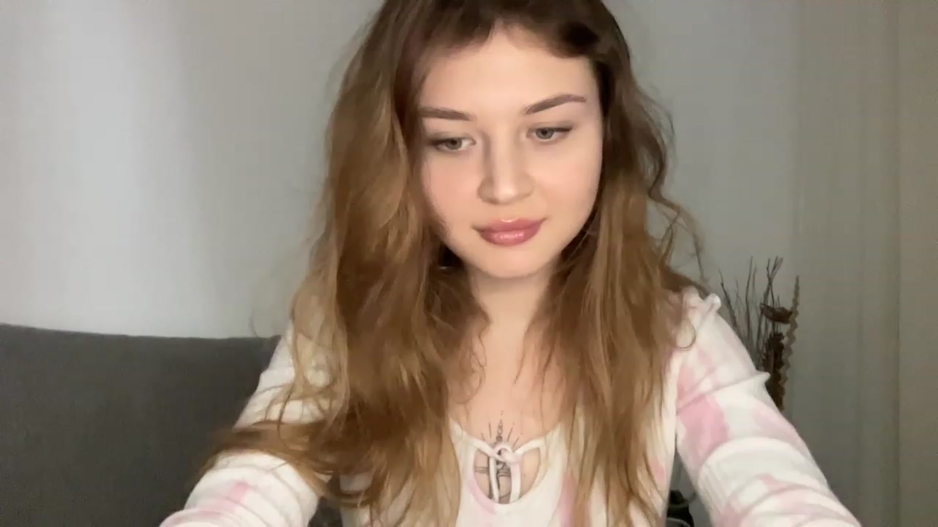 Gallery image thumbnail from Cassiopeeia's myfreecams stream on, 02/18/2023, 17:22 image 4 of 20