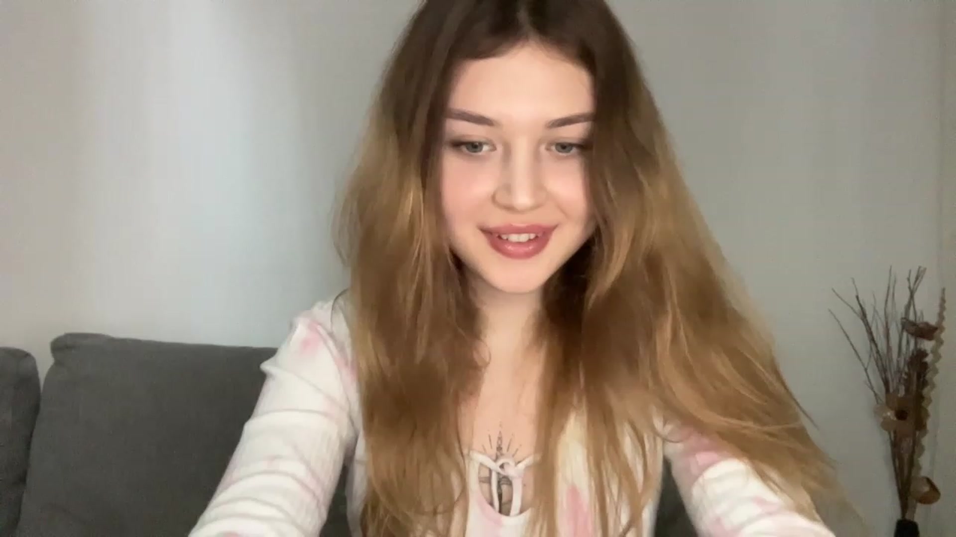 Gallery image thumbnail from Cassiopeeia's myfreecams stream on, 02/18/2023, 18:01 image 17 of 20