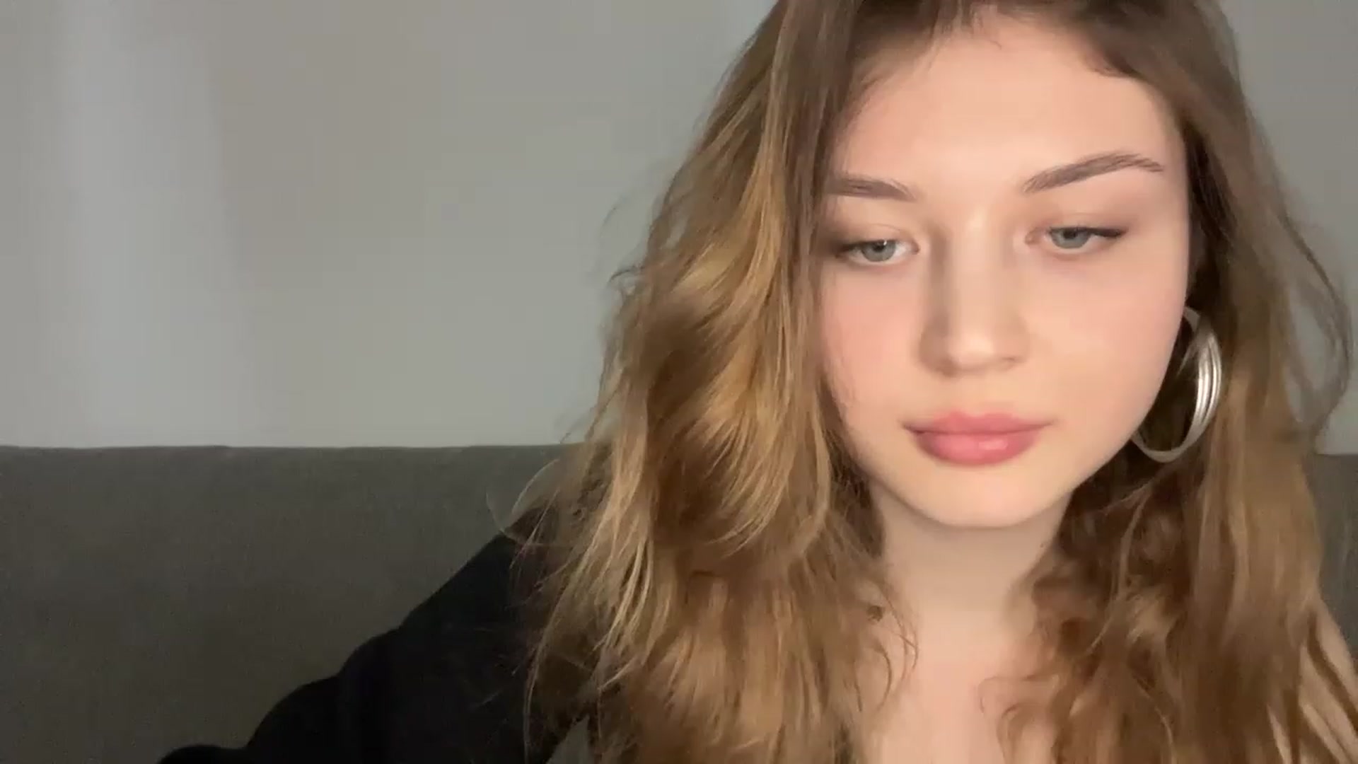 Gallery image thumbnail from Cassiopeeia's myfreecams stream on, 02/19/2023, 18:38 image 15 of 20