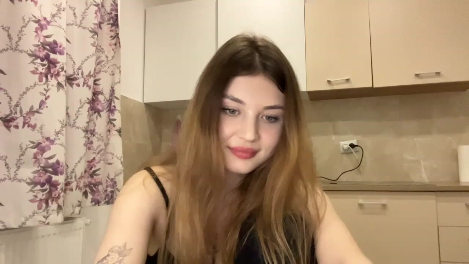 Gallery image thumbnail from Cassiopeeia's myfreecams stream on, 02/24/2023, 18:28 image 16 of 20