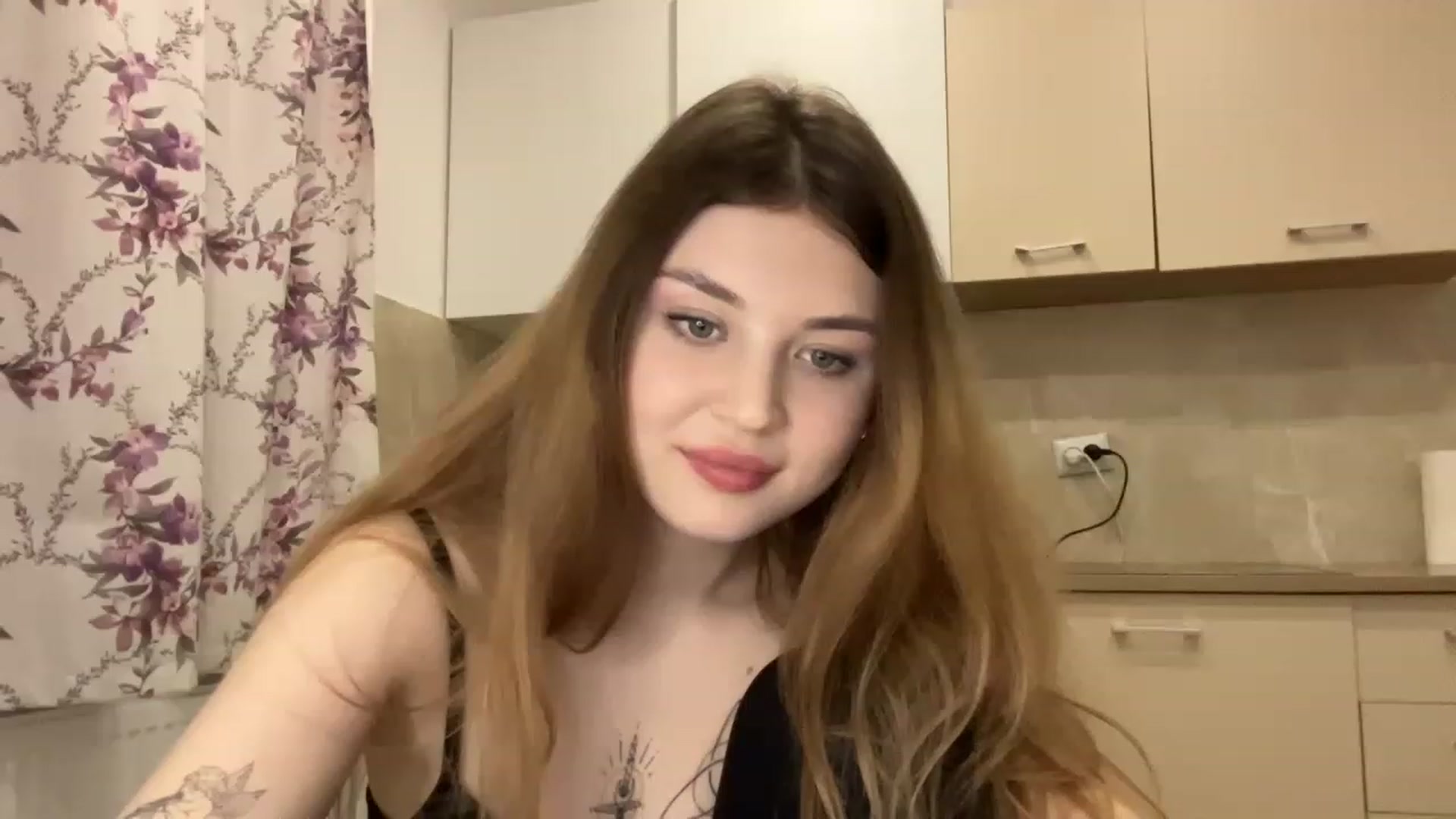 Gallery image thumbnail from Cassiopeeia's myfreecams stream on, 02/24/2023, 18:28 image 13 of 20