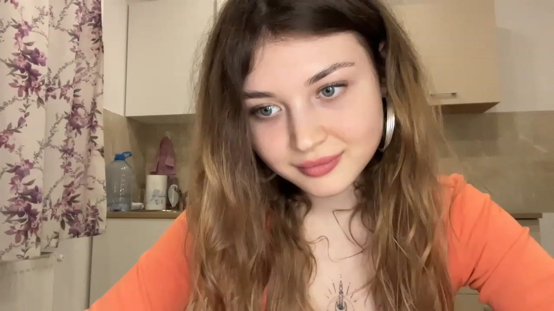 Gallery image thumbnail from Cassiopeeia's myfreecams stream on, 02/25/2023, 17:57 image 3 of 20