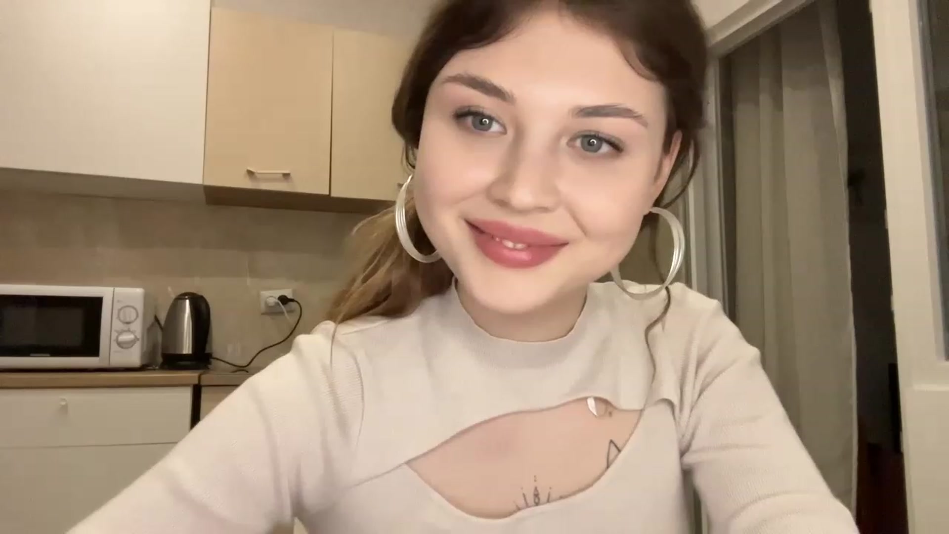Gallery image thumbnail from Cassiopeeia's myfreecams stream on, 02/26/2023, 18:19 image 7 of 20