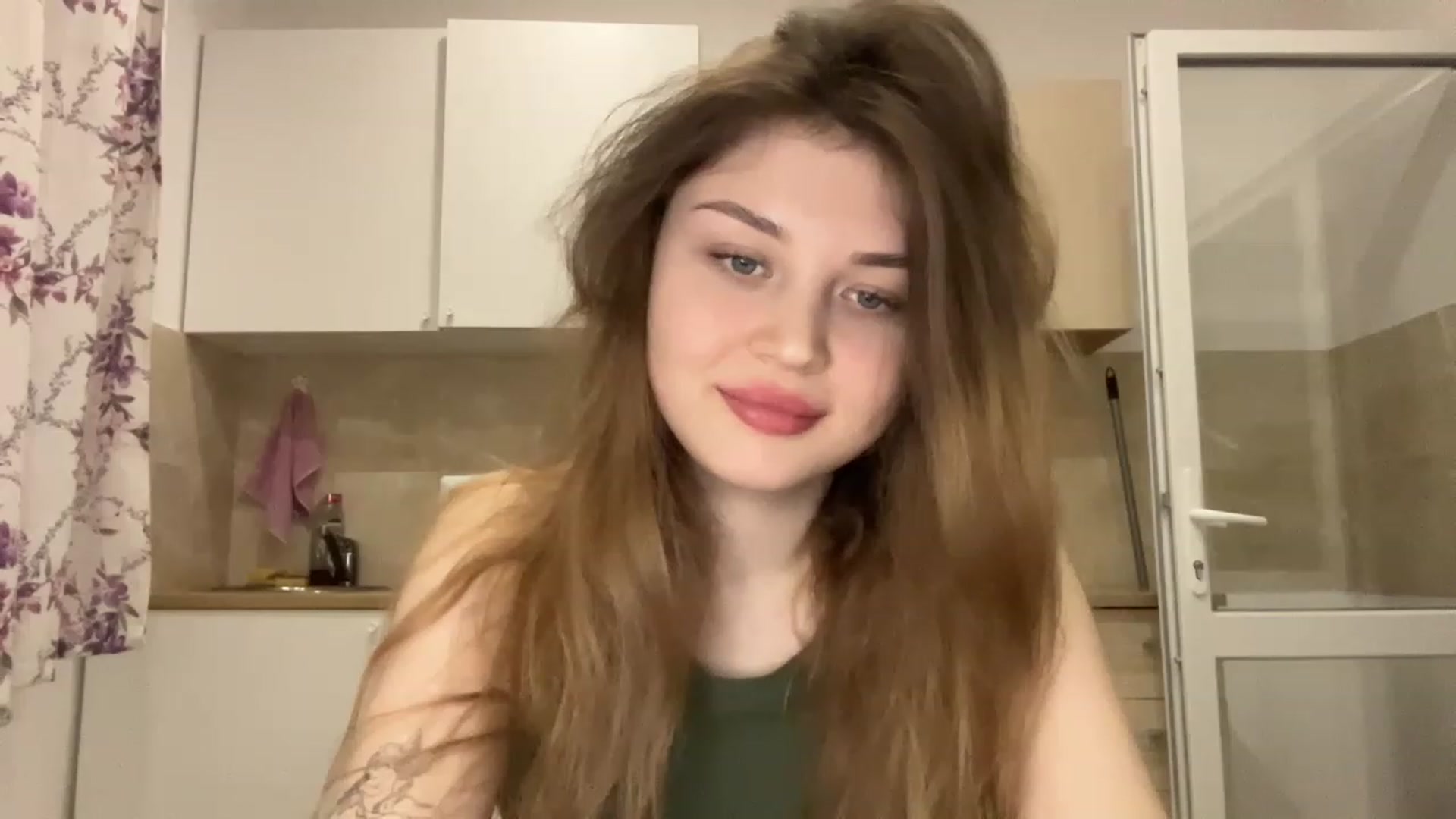 Gallery image thumbnail from Cassiopeeia's myfreecams stream on, 02/27/2023, 17:14 image 10 of 20