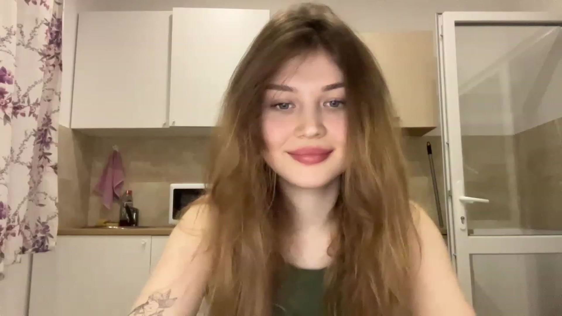 Gallery image thumbnail from Cassiopeeia's myfreecams stream on, 02/27/2023, 17:14 image 4 of 20