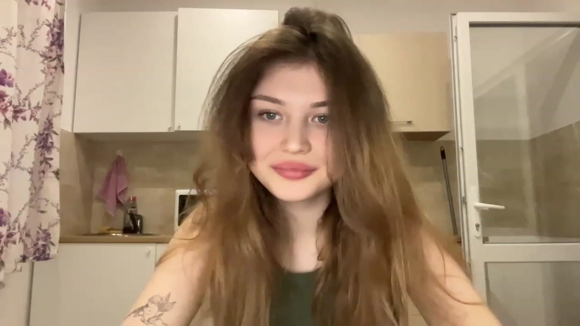 Gallery image thumbnail from Cassiopeeia's myfreecams stream on, 02/27/2023, 17:14 image 2 of 20