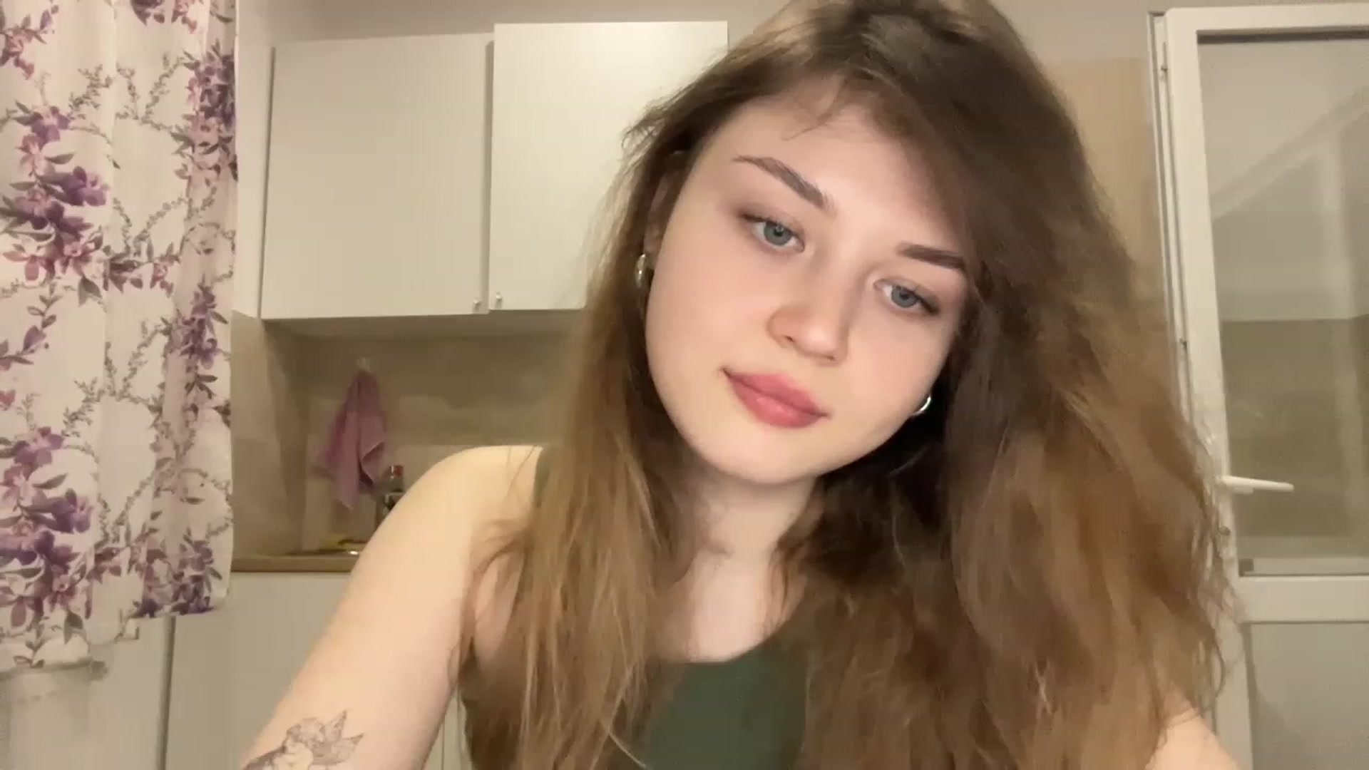 Gallery image thumbnail from Cassiopeeia's myfreecams stream on, 02/27/2023, 18:24 image 17 of 20