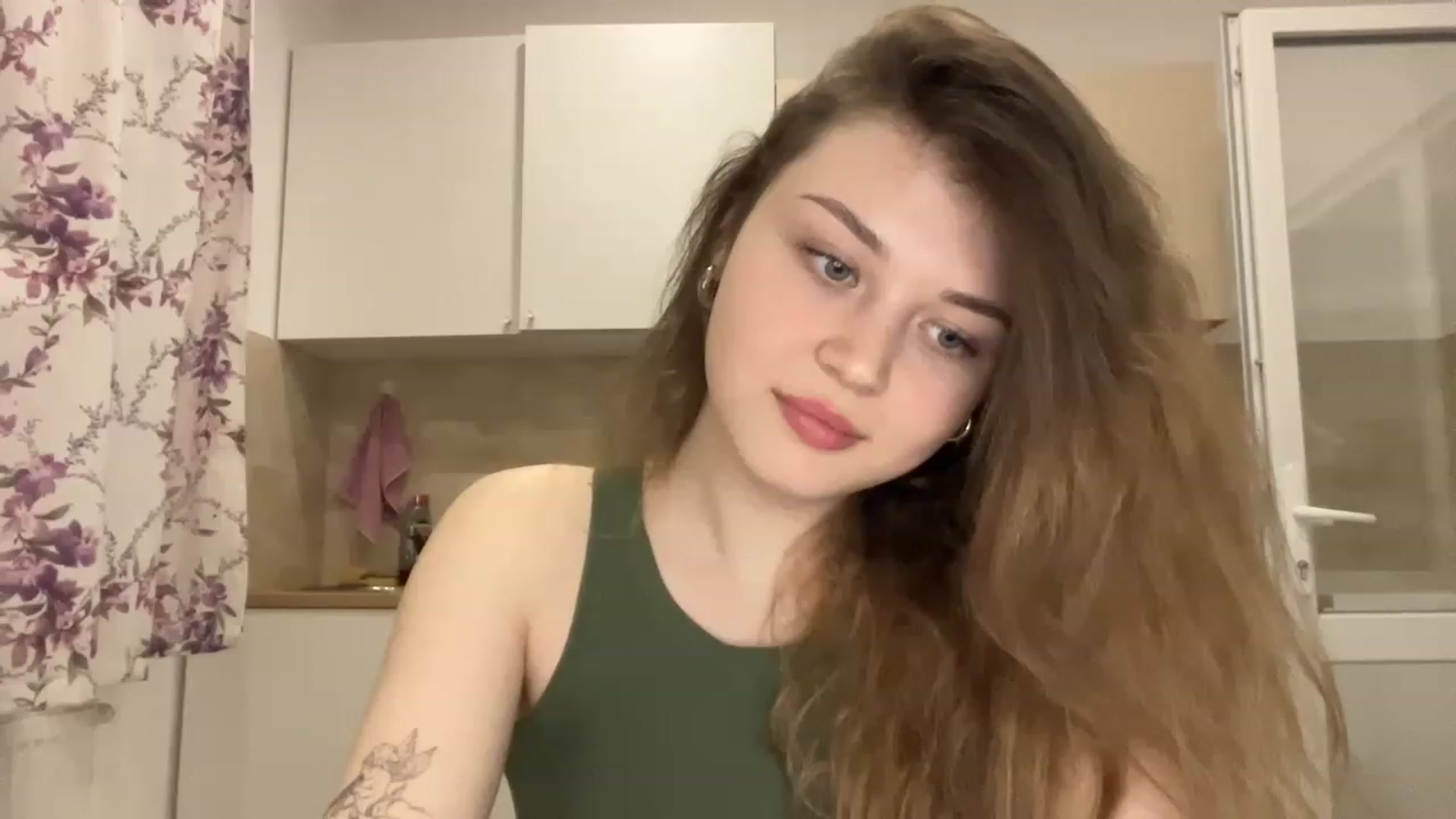 Gallery image thumbnail from Cassiopeeia's myfreecams stream on, 02/27/2023, 18:24 image 13 of 20