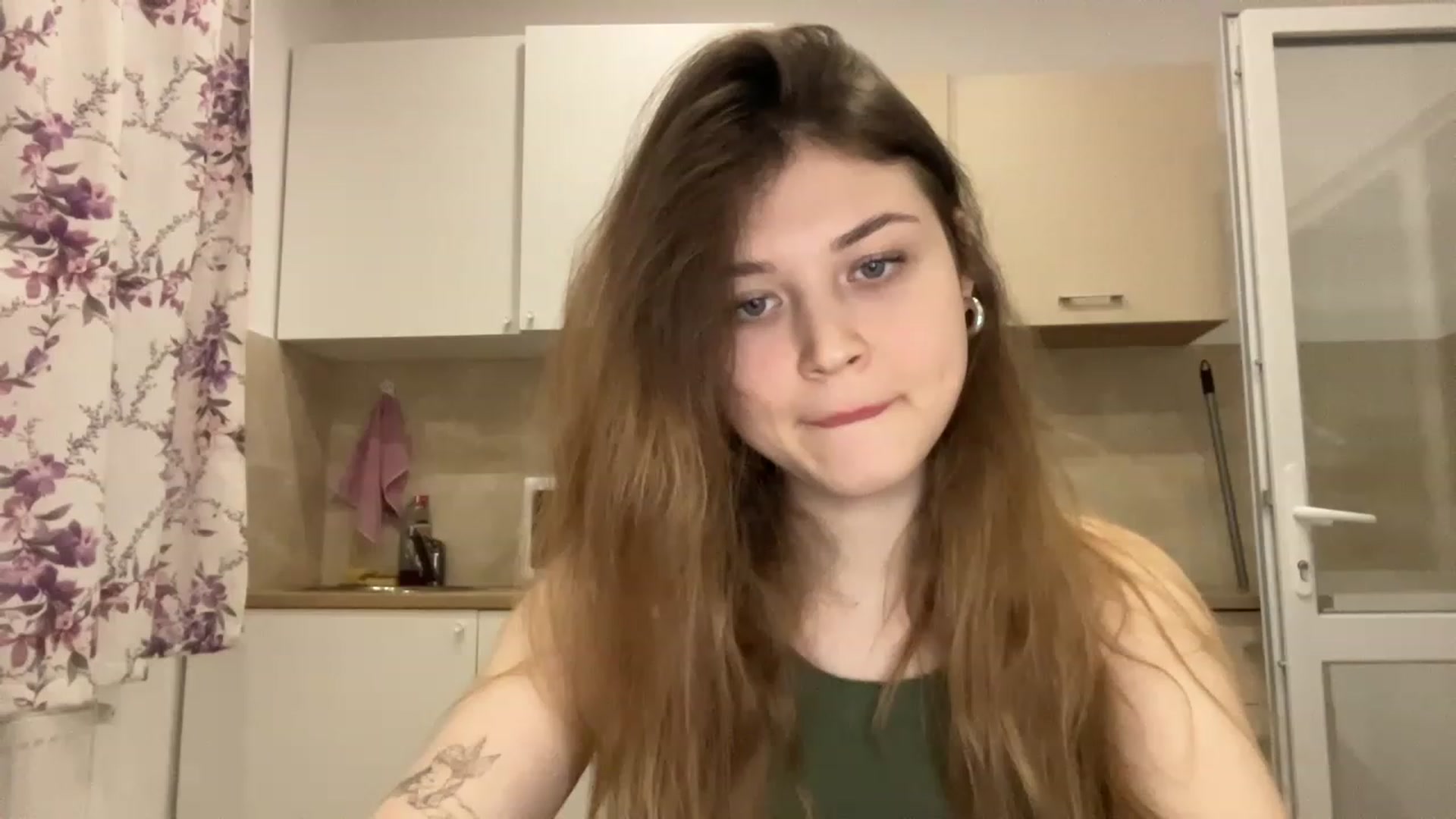 Gallery image thumbnail from Cassiopeeia's myfreecams stream on, 02/27/2023, 18:24 image 16 of 20