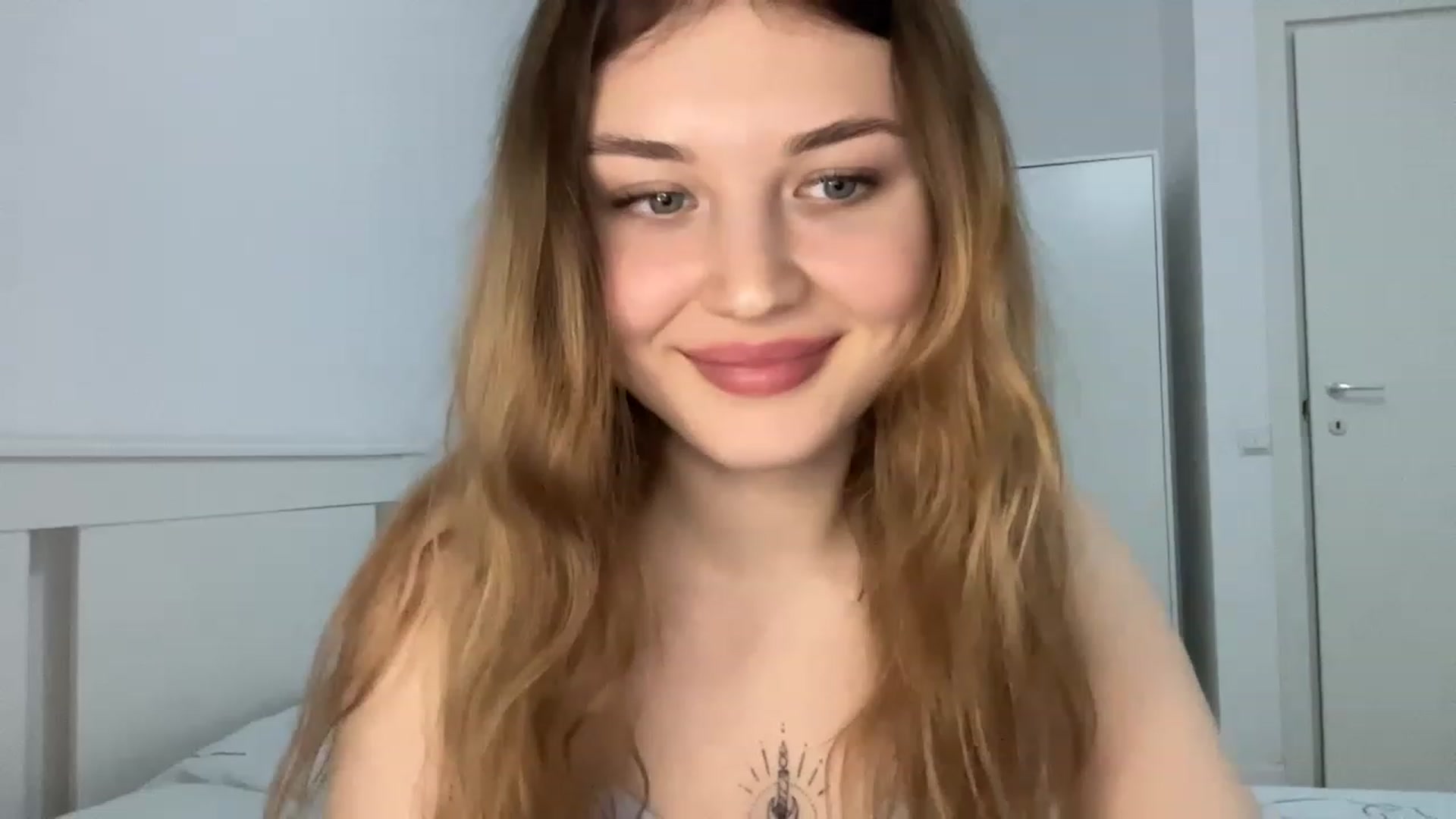 Gallery image thumbnail from Cassiopeeia's myfreecams stream on, 03/02/2023, 17:20 image 19 of 20