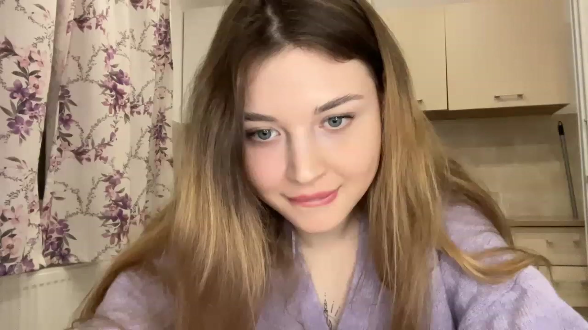 Gallery image thumbnail from Cassiopeeia's myfreecams stream on, 03/03/2023, 18:14 image 14 of 20