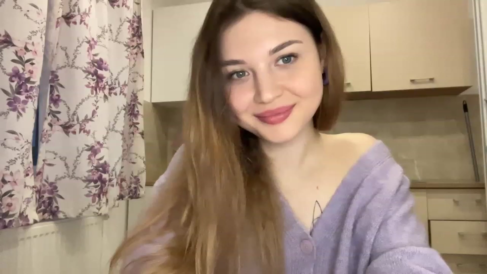 Gallery image thumbnail from Cassiopeeia's myfreecams stream on, 03/03/2023, 18:14 image 1 of 20
