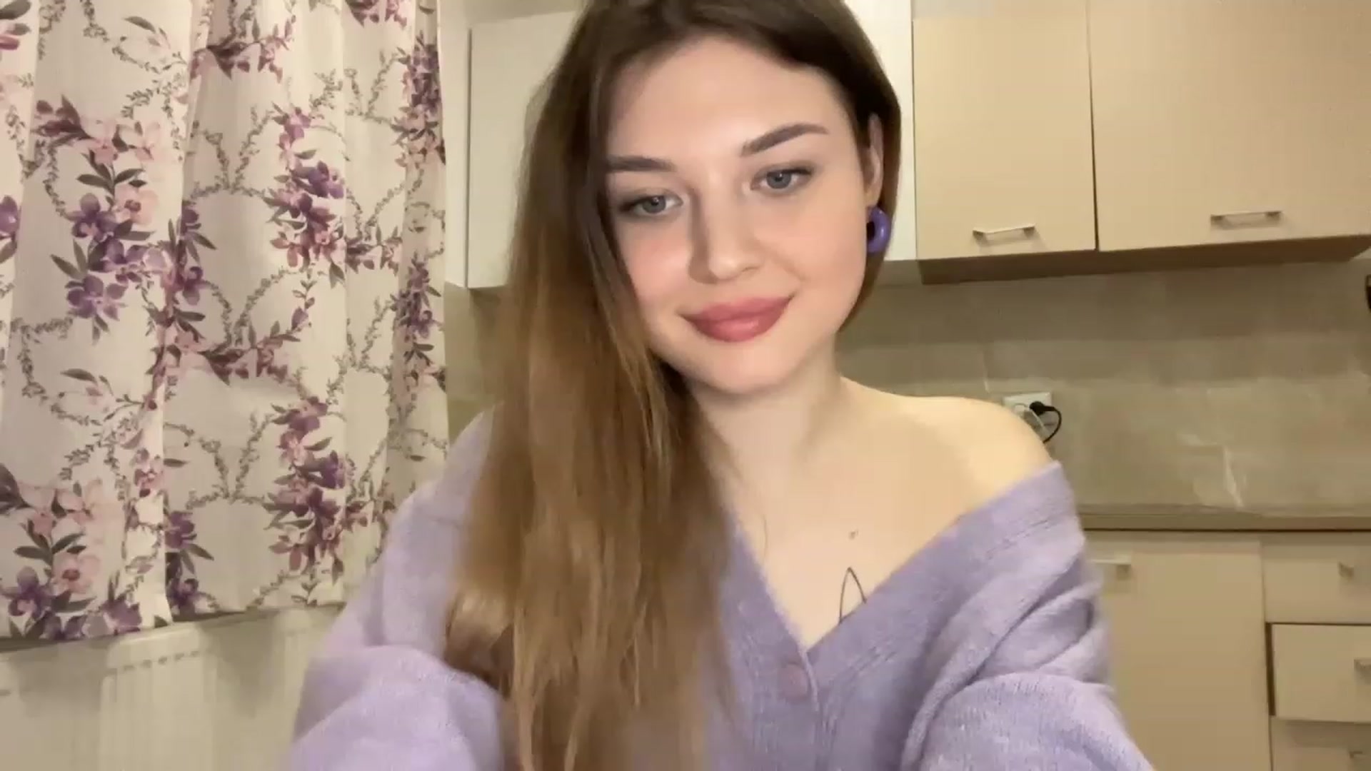 Gallery image thumbnail from Cassiopeeia's myfreecams stream on, 03/03/2023, 18:42 image 18 of 20