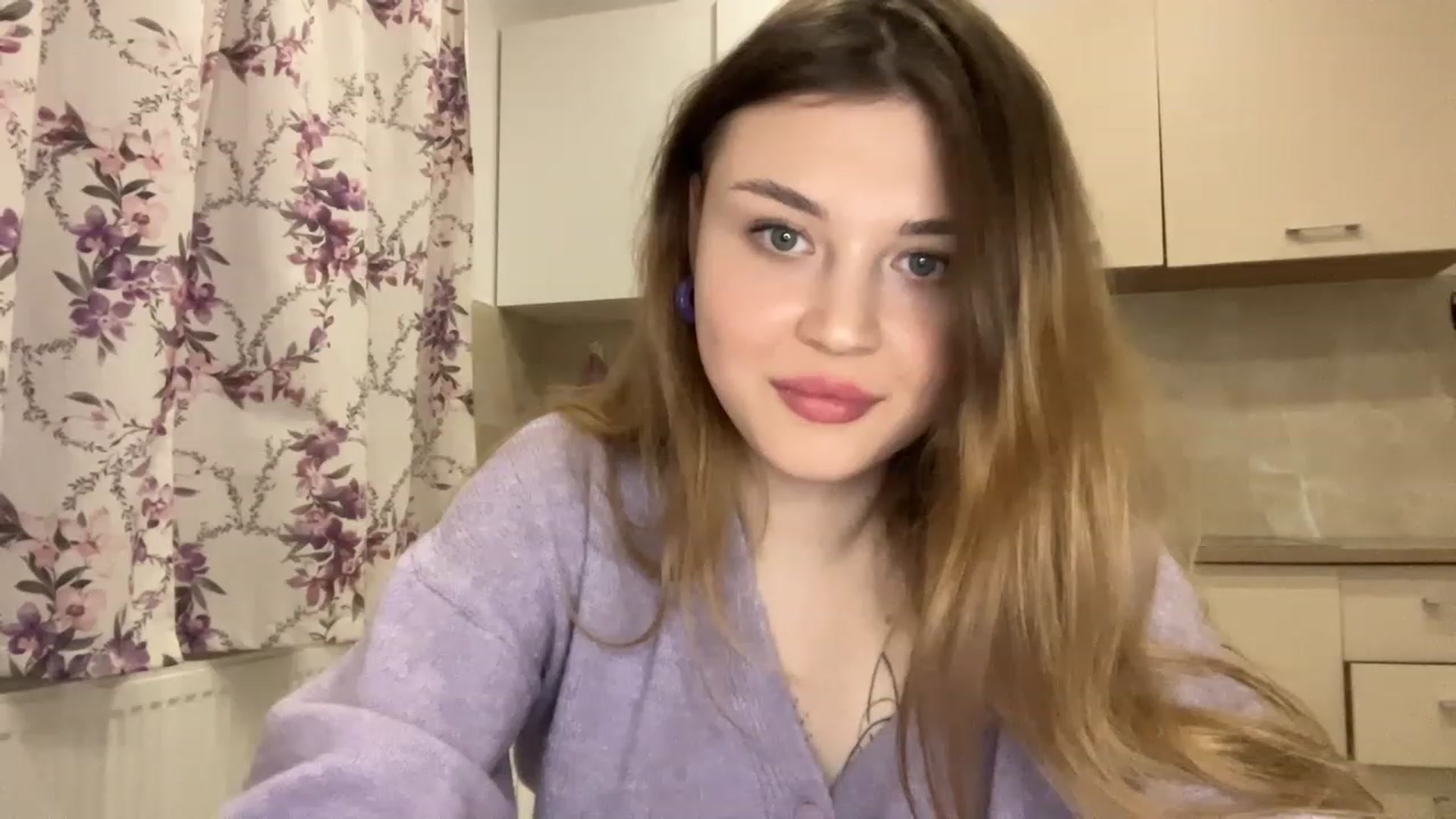 Gallery image thumbnail from Cassiopeeia's myfreecams stream on, 03/03/2023, 18:42 image 12 of 20