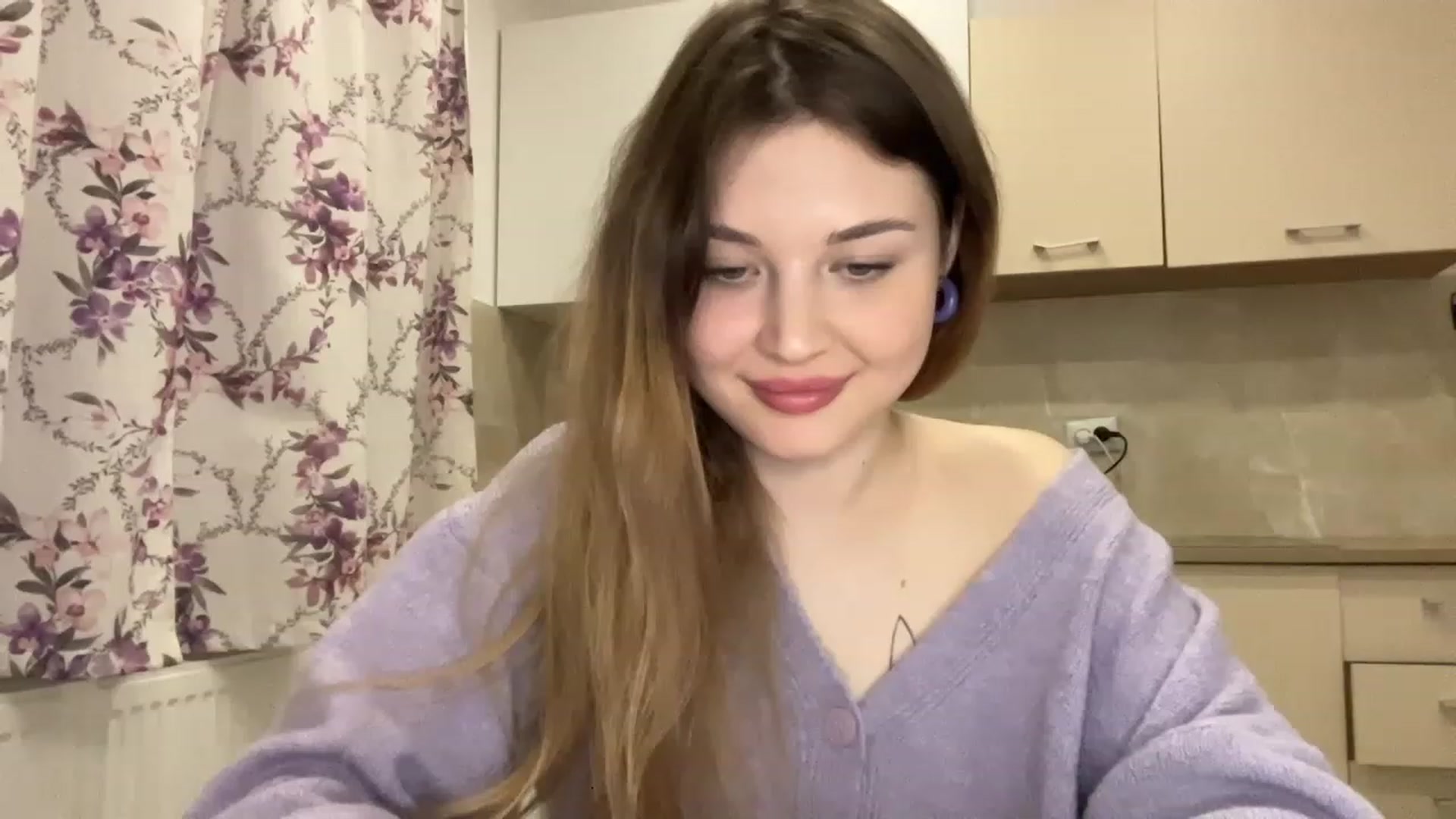 Gallery image thumbnail from Cassiopeeia's myfreecams stream on, 03/03/2023, 18:42 image 19 of 20