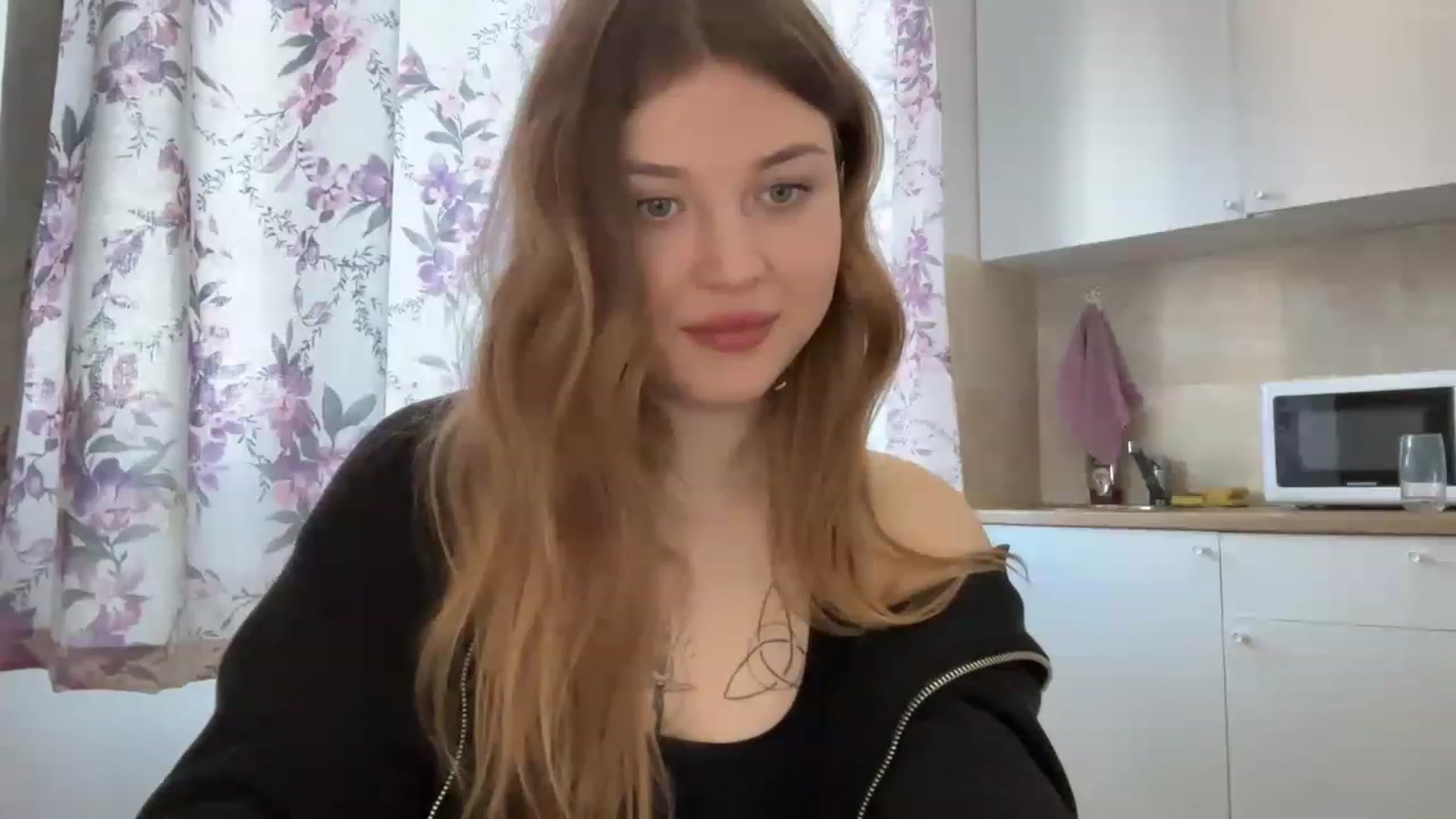 Gallery image thumbnail from Cassiopeeia's myfreecams stream on, 03/04/2023, 15:06 image 10 of 20