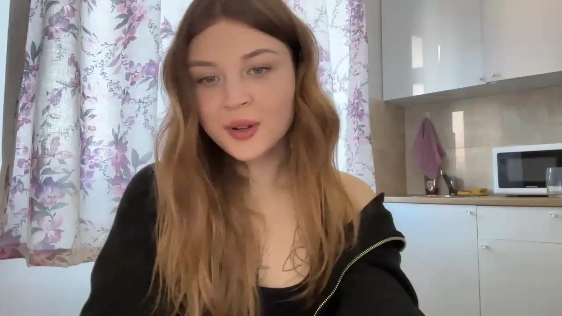 Gallery image thumbnail from Cassiopeeia's myfreecams stream on, 03/04/2023, 15:06 image 15 of 20