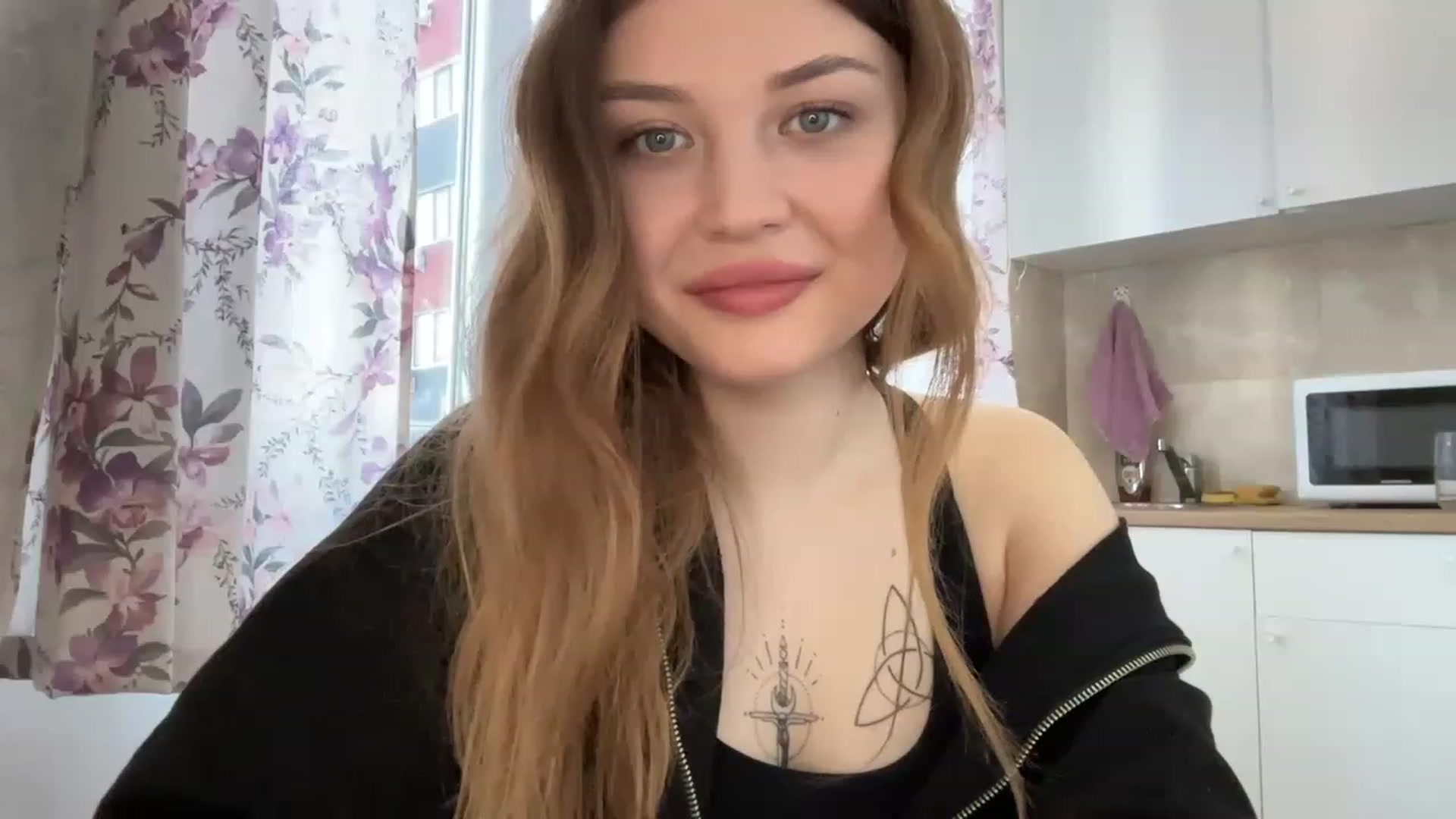 Gallery image thumbnail from Cassiopeeia's myfreecams stream on, 03/04/2023, 15:06 image 4 of 20