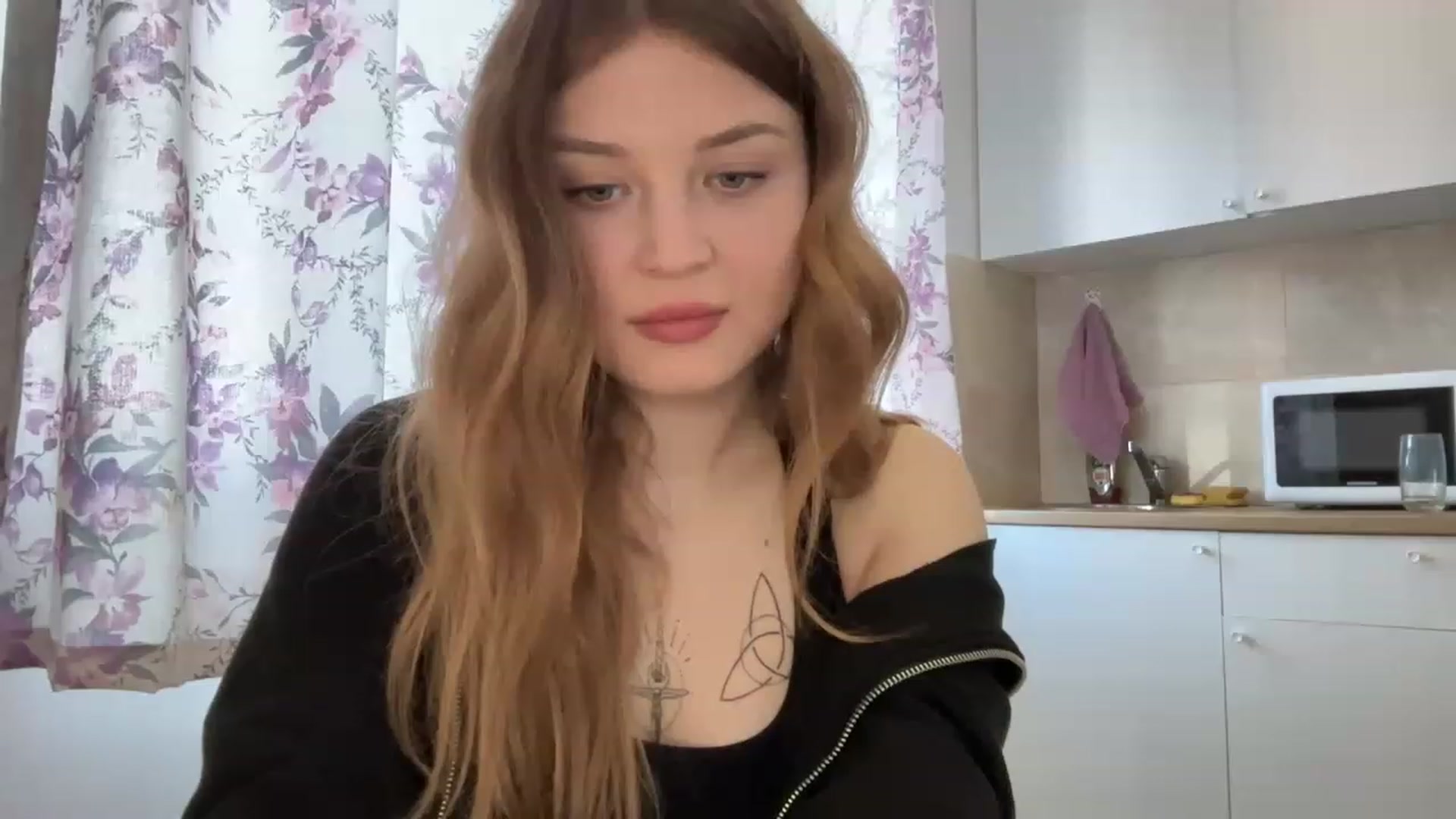 Gallery image thumbnail from Cassiopeeia's myfreecams stream on, 03/04/2023, 15:06 image 8 of 20