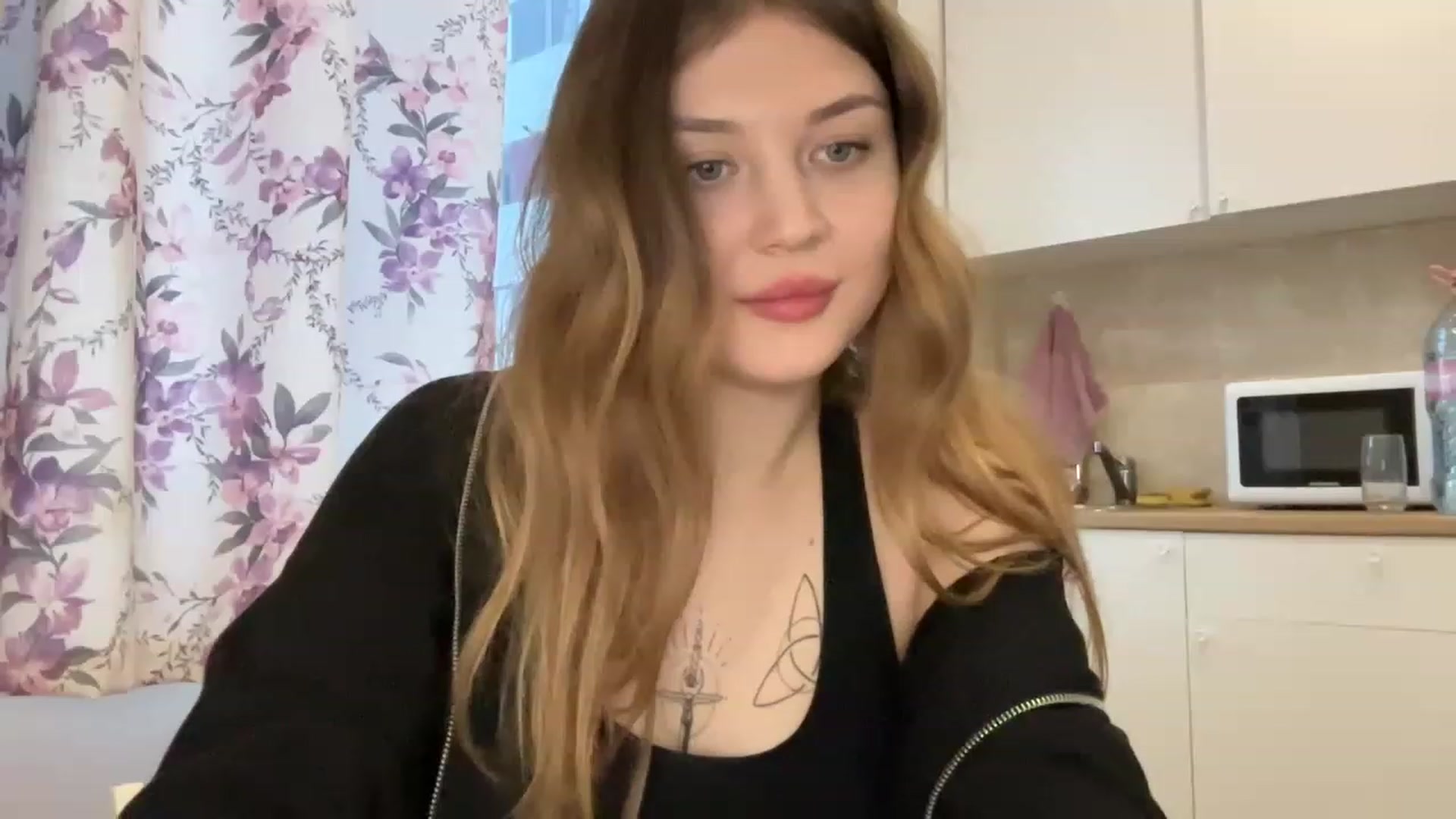 Gallery image thumbnail from Cassiopeeia's myfreecams stream on, 03/04/2023, 17:04 image 5 of 20